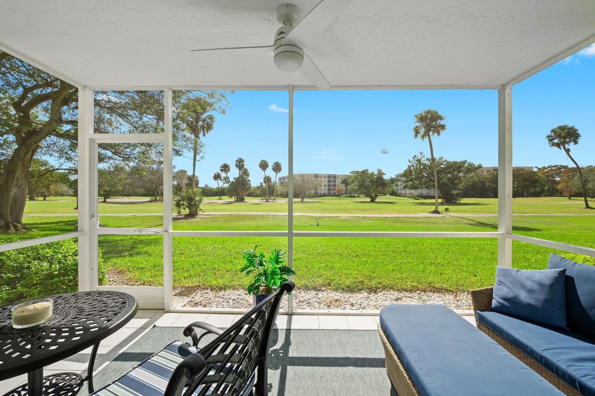 3700 Oaks Clubhouse Drive 106, Pompano Beach, FL 33069, Pompano Beach - Photo 5
