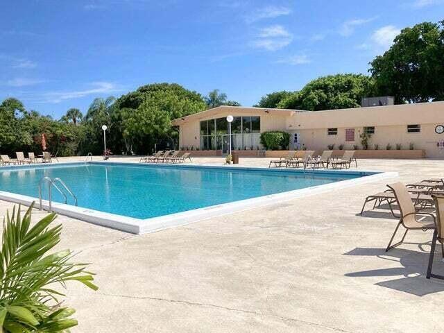 480 Executive Center Drive 4a, West Palm Beach, FL 33401, West Palm Beach - Photo 4