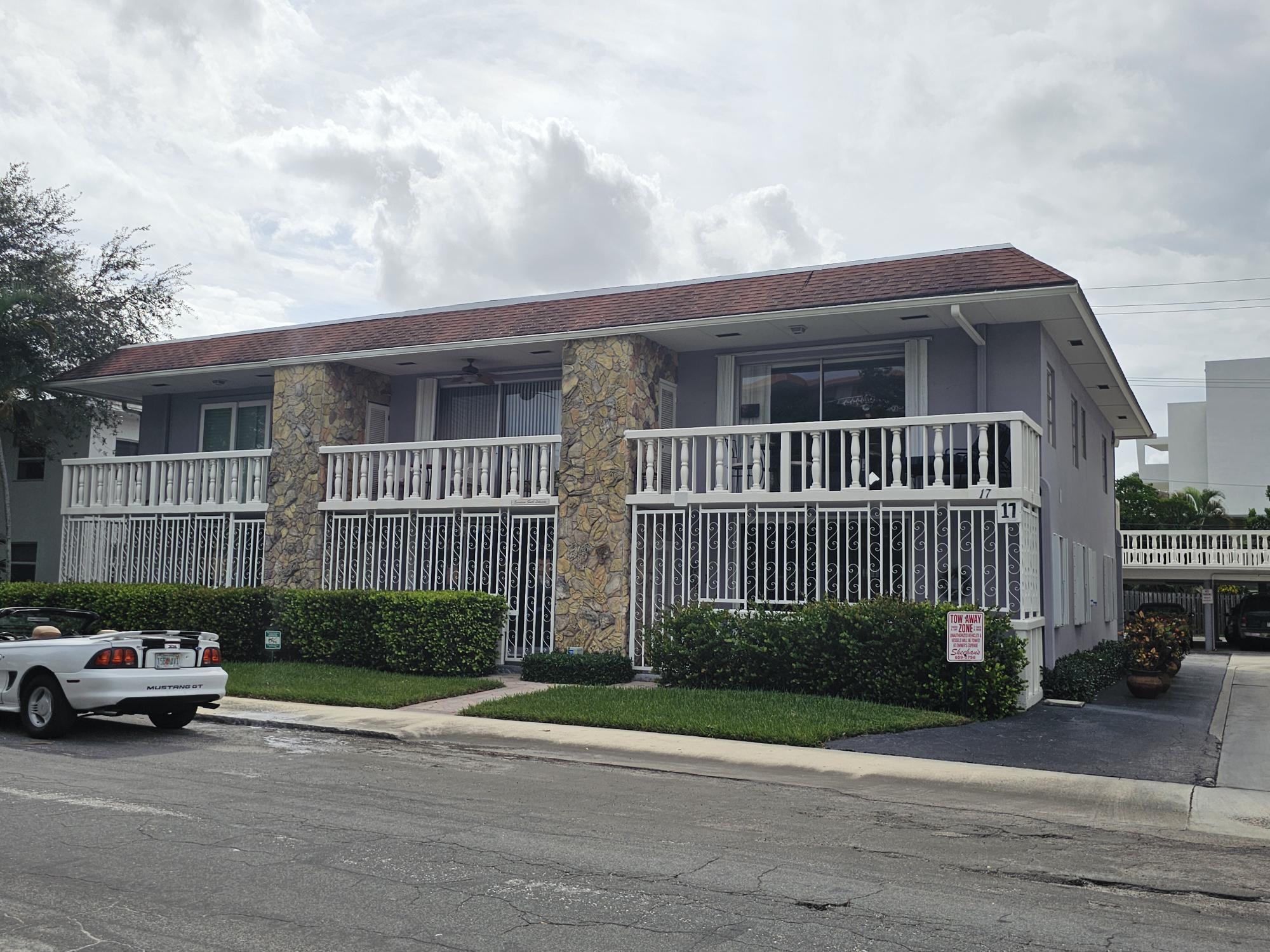 17 S Lakeside Drive 4, Lake Worth Beach, FL 33460, Lake Worth Beach