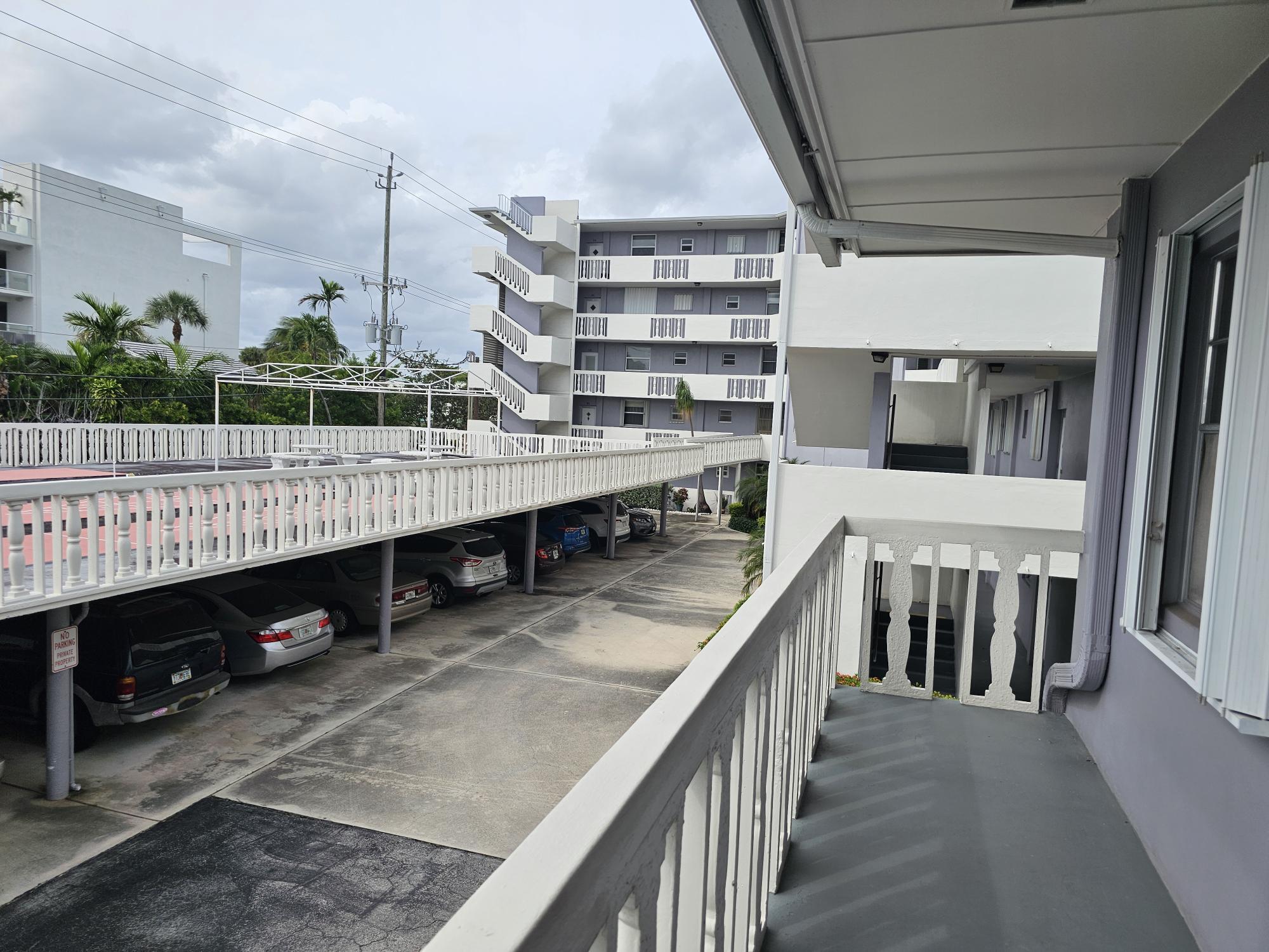 17 S Lakeside Drive 4, Lake Worth Beach, FL 33460, Lake Worth Beach - Photo 4
