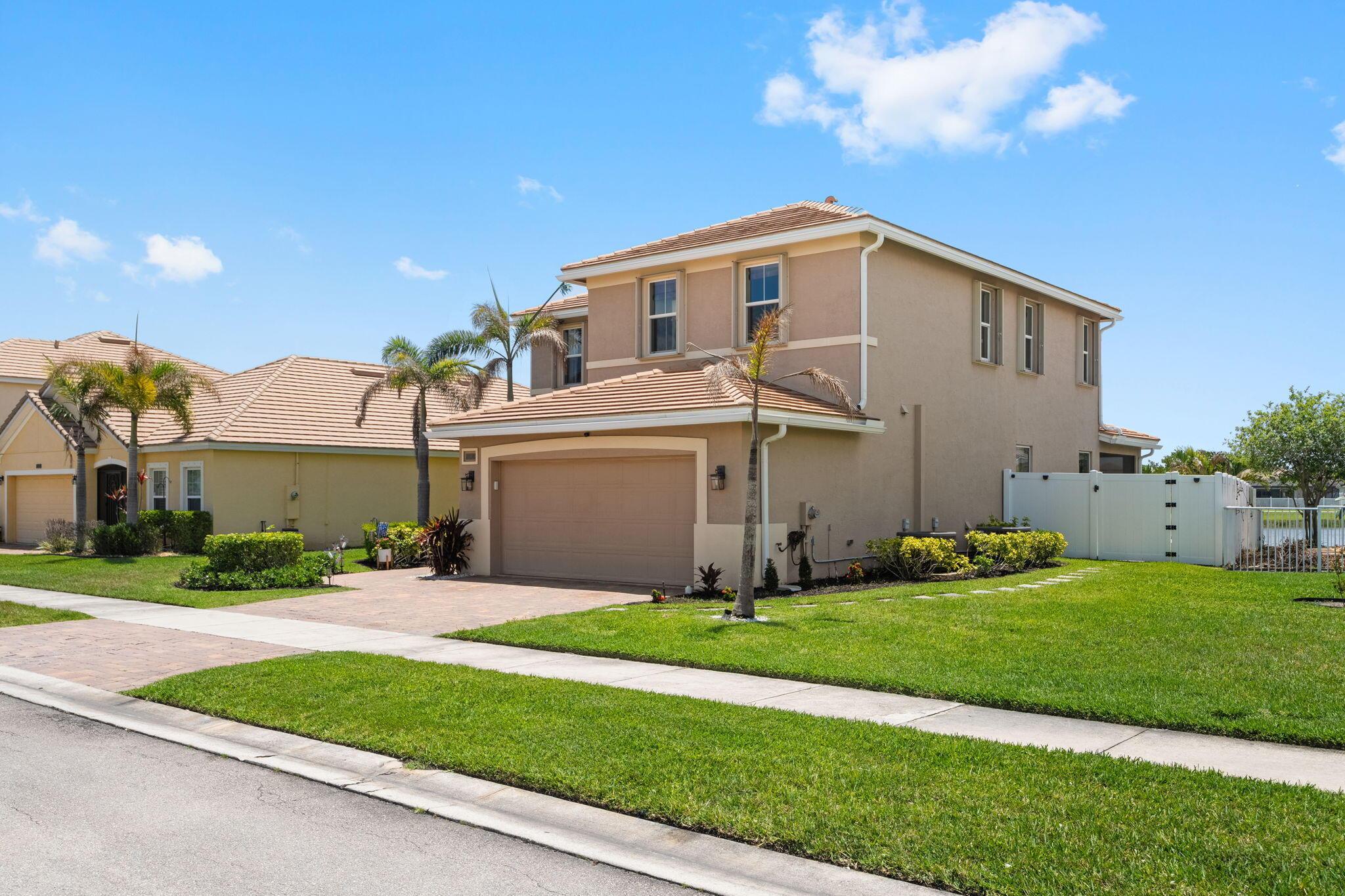 11561 SW Rowena Street, Port St. Lucie, FL 34987, Port St. Lucie - Photo 4