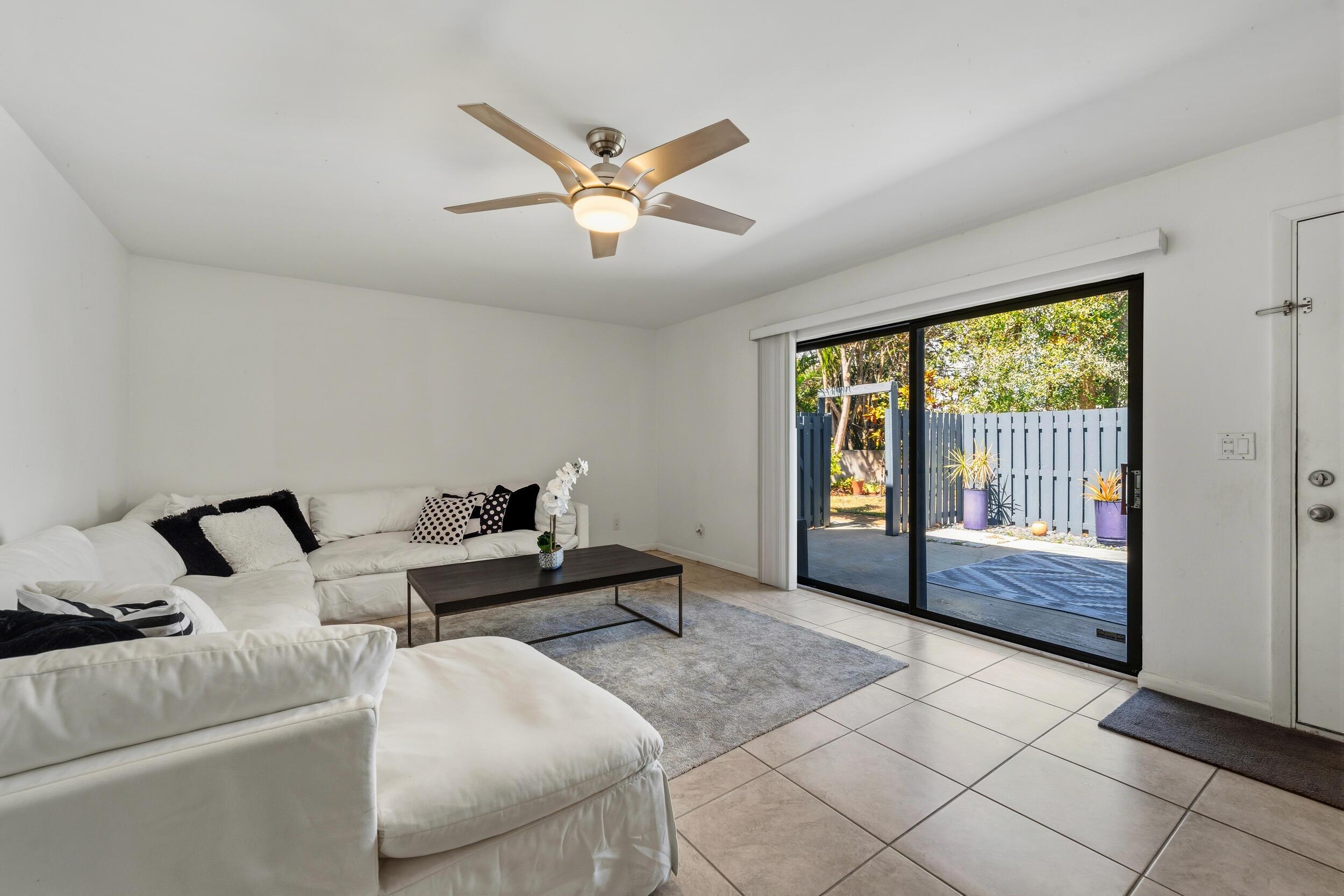3852 Jefferson Street, Stuart, FL 34997, Stuart - Photo 4