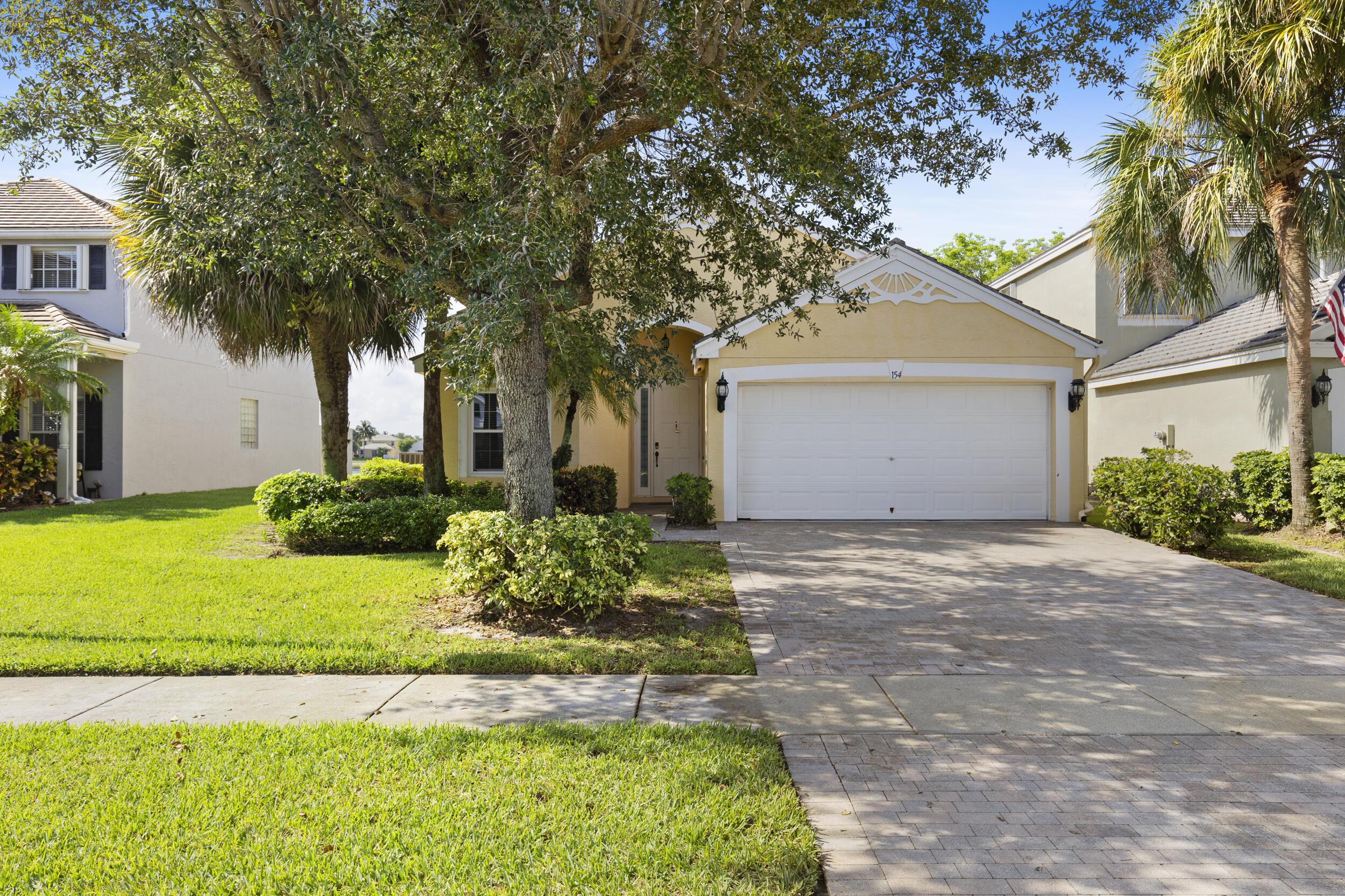 154 Berenger Walk, Royal Palm Beach, FL 33414, Royal Palm Beach - Photo 3