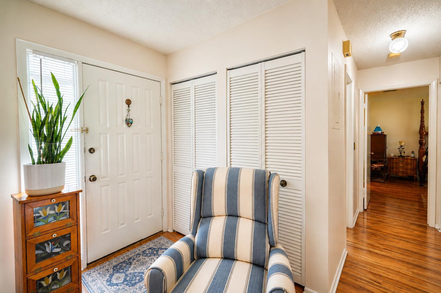 272 Beaver Dam Court, Royal Palm Beach, FL 33411, Royal Palm Beach - Photo 4