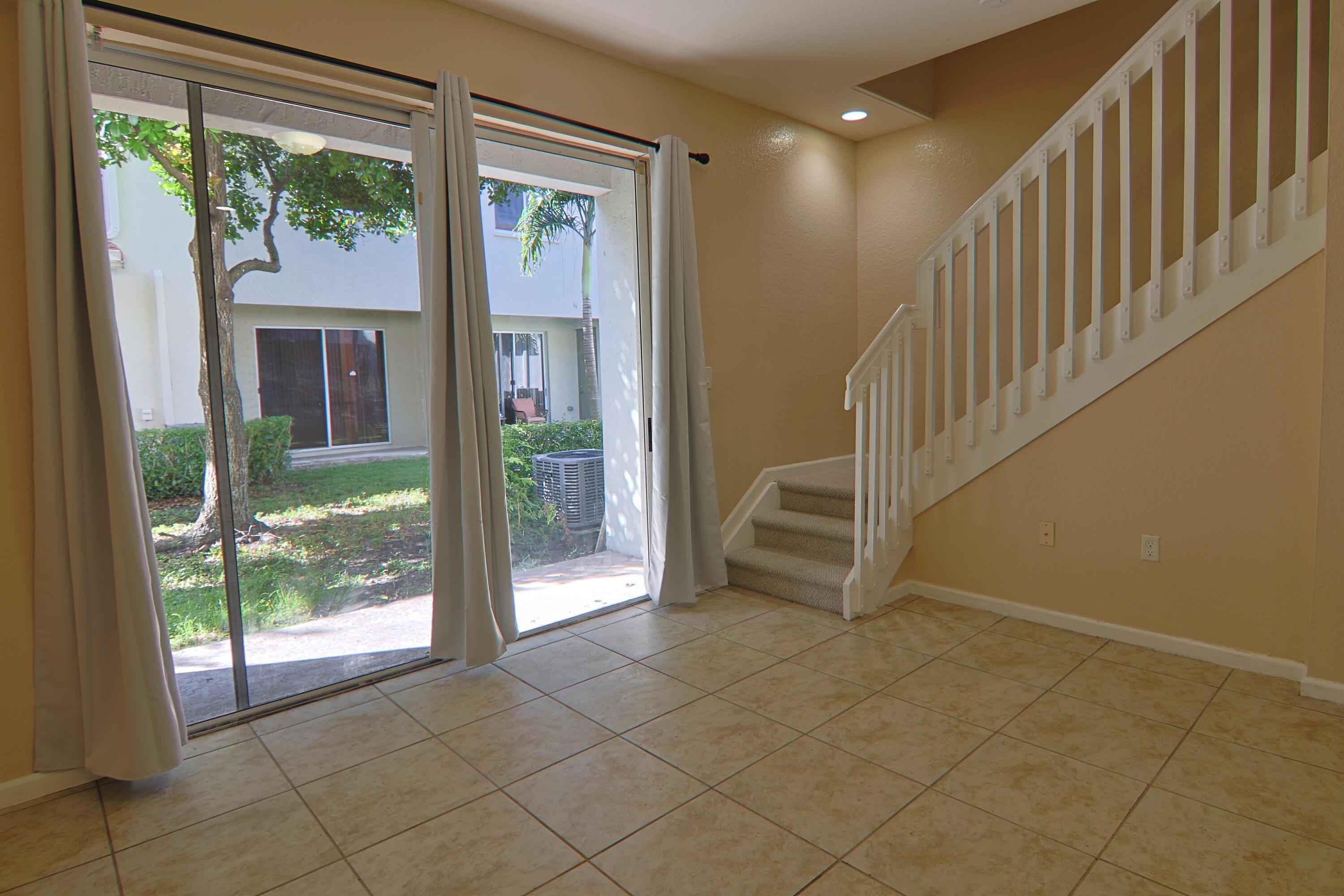 21211 NW 14th Place 3-27, Miami Gardens, FL 33169, Miami Gardens - Photo 5