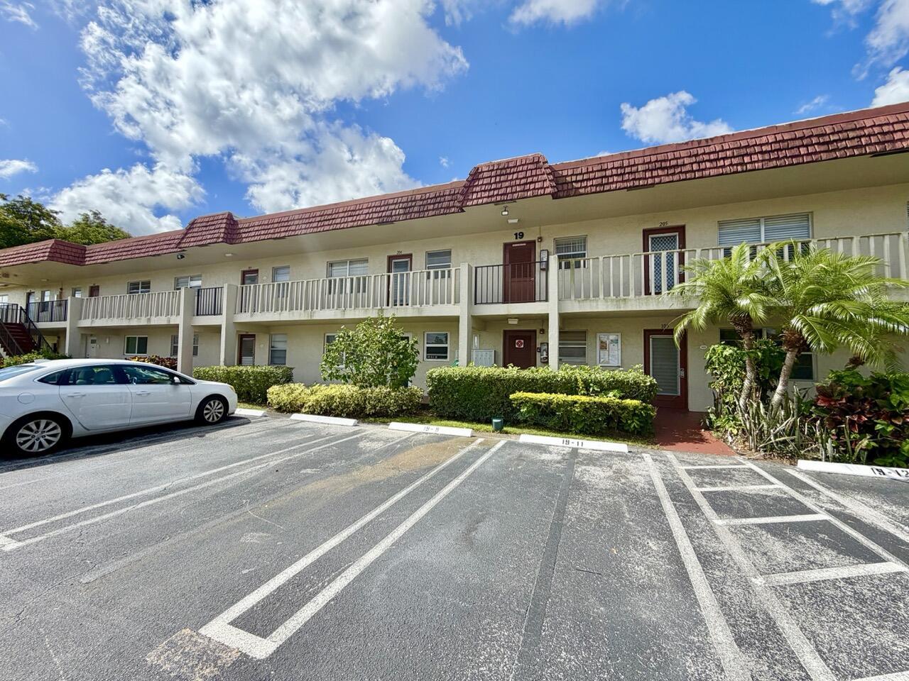 19 Abbey Lane 204, Delray Beach, FL 33446, Delray Beach - Photo 4
