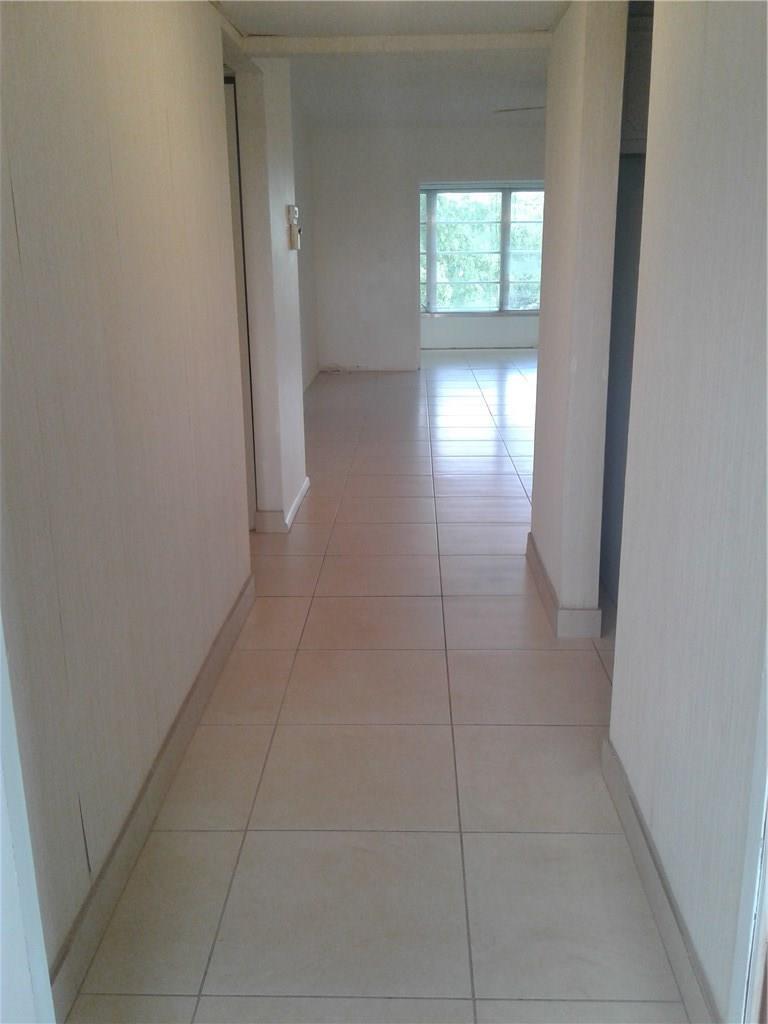 1030 Country Club Drive 401, Margate, FL 33063, Margate - Photo 2