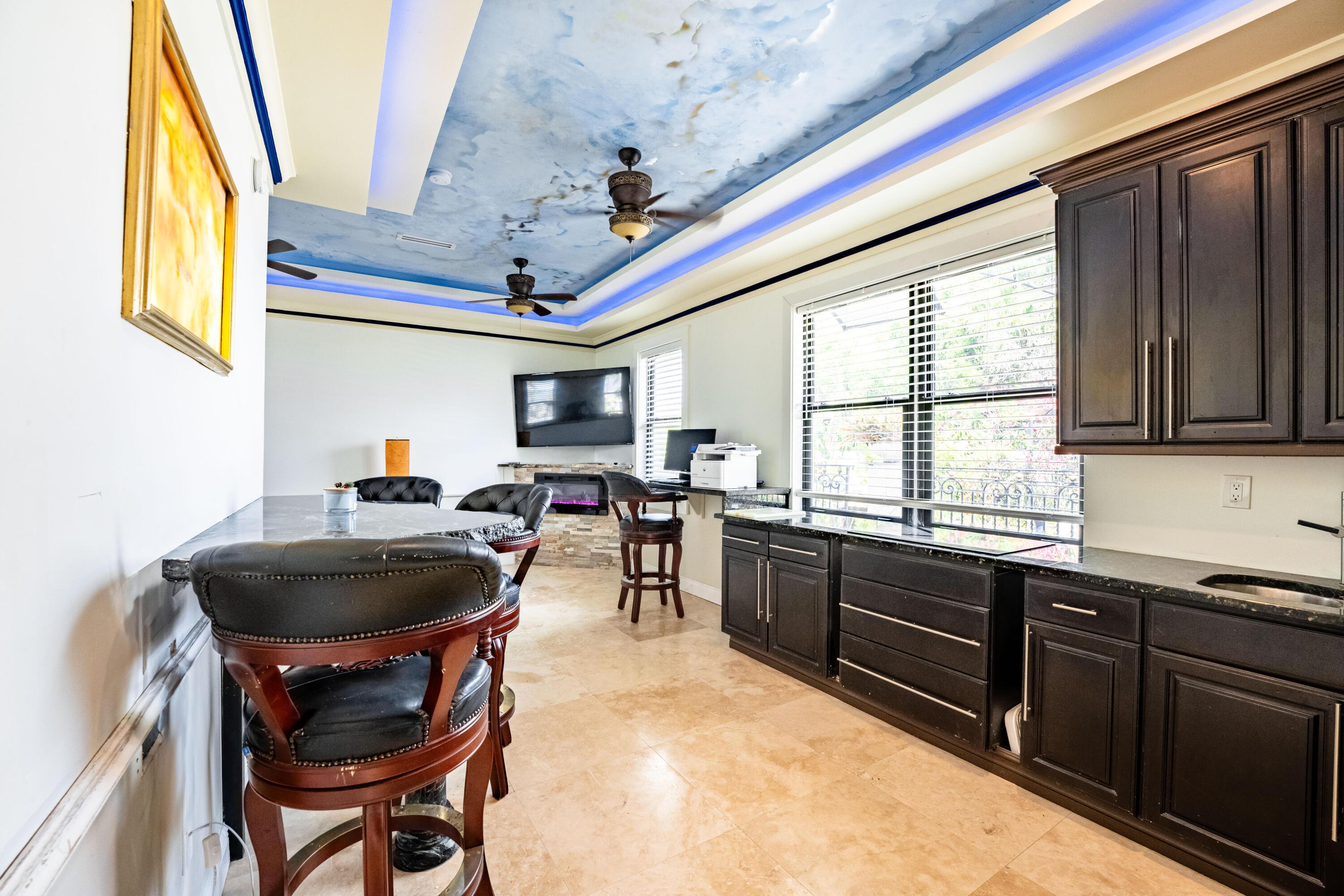 1325 N Mangonia Drive, West Palm Beach, FL 33401, West Palm Beach - Photo 4