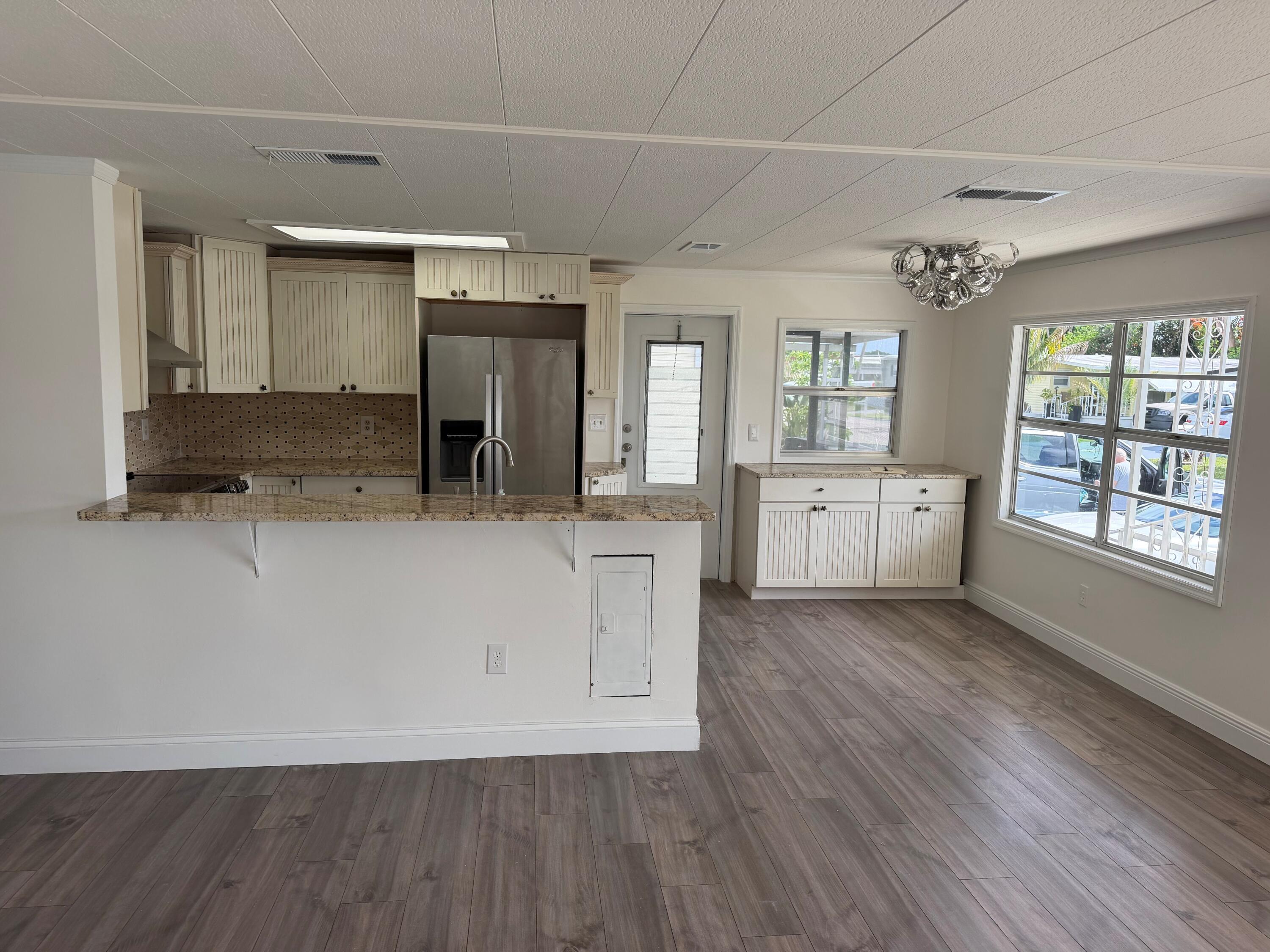 2041 SW 84th Avenue, Davie, FL 33324, Davie - Photo 3