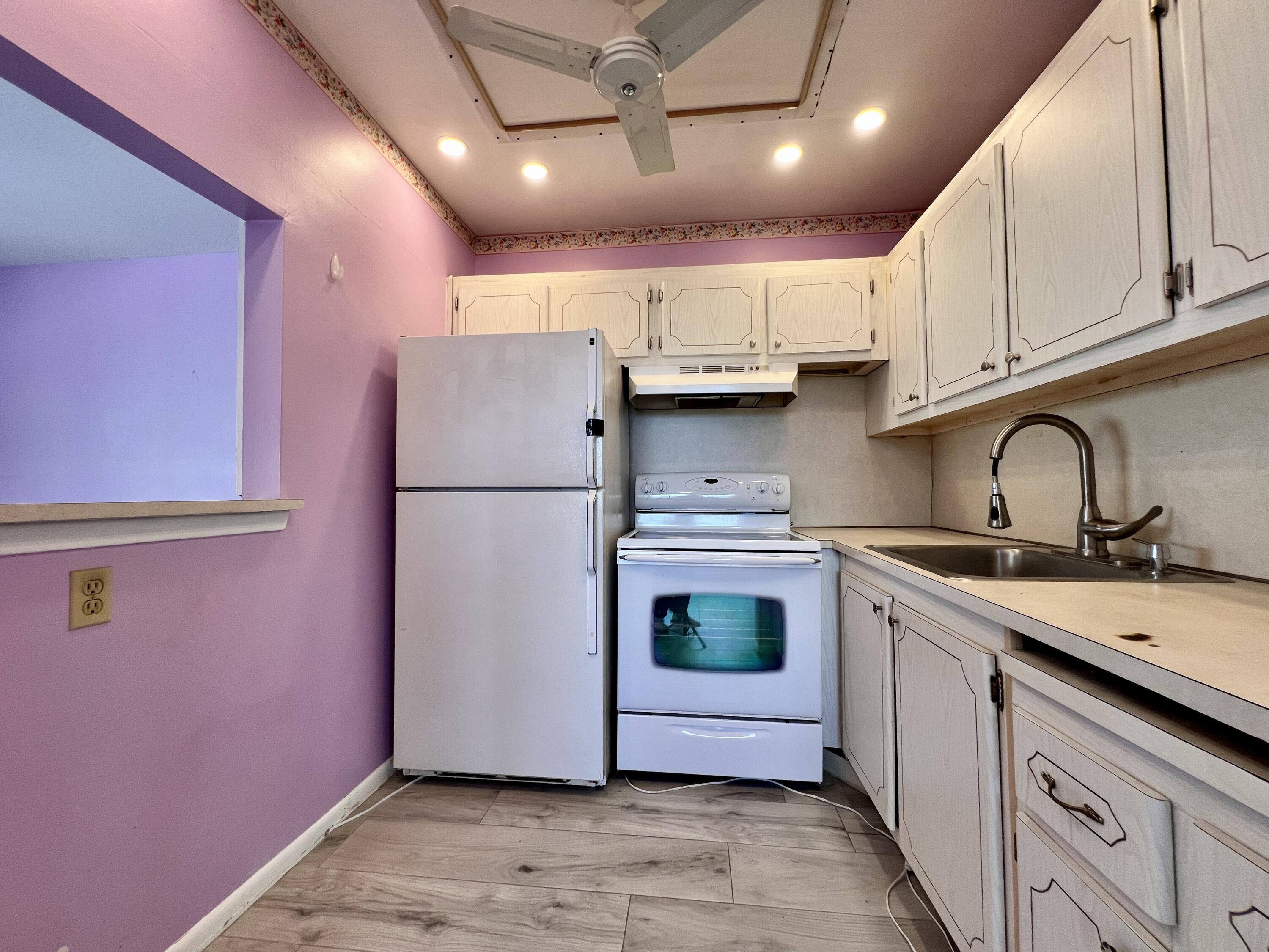 140 Norwich F, West Palm Beach, FL 33417, West Palm Beach - Photo 3