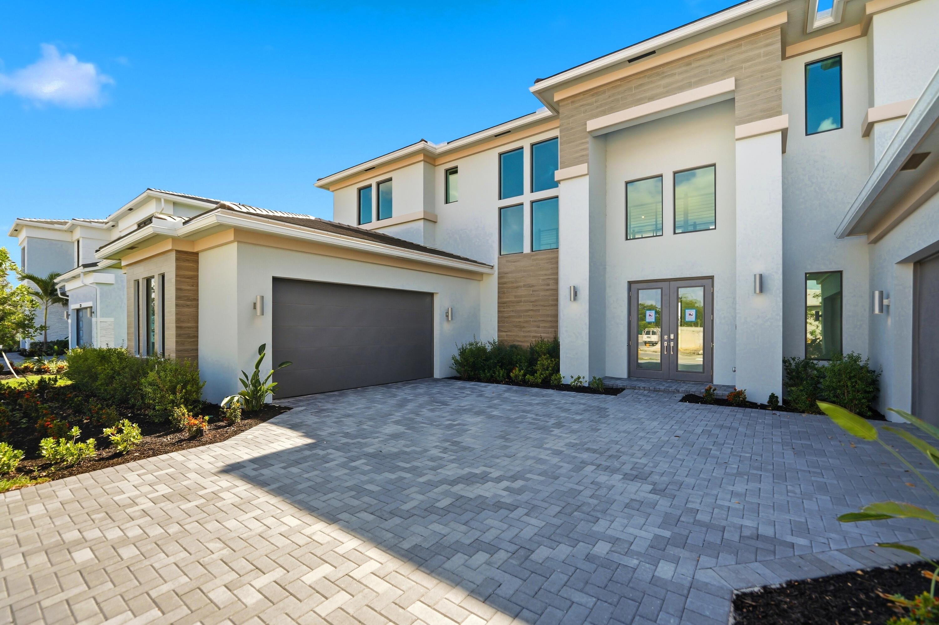 7738 Longchamp Lane, Lake Worth, FL 33449, Lake Worth - Photo 2