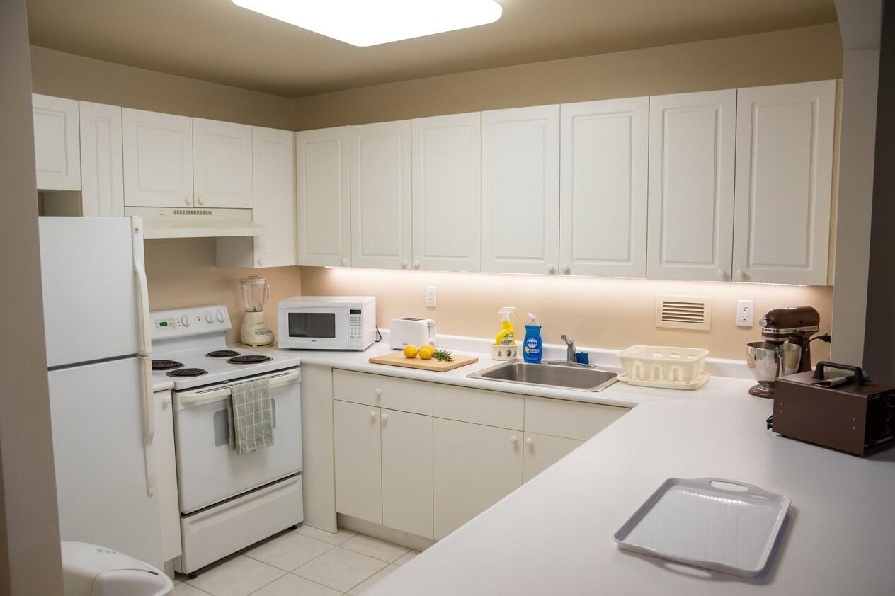 2301 Collins Avenue 336, Miami Beach, FL 33139, Miami Beach - Photo 2
