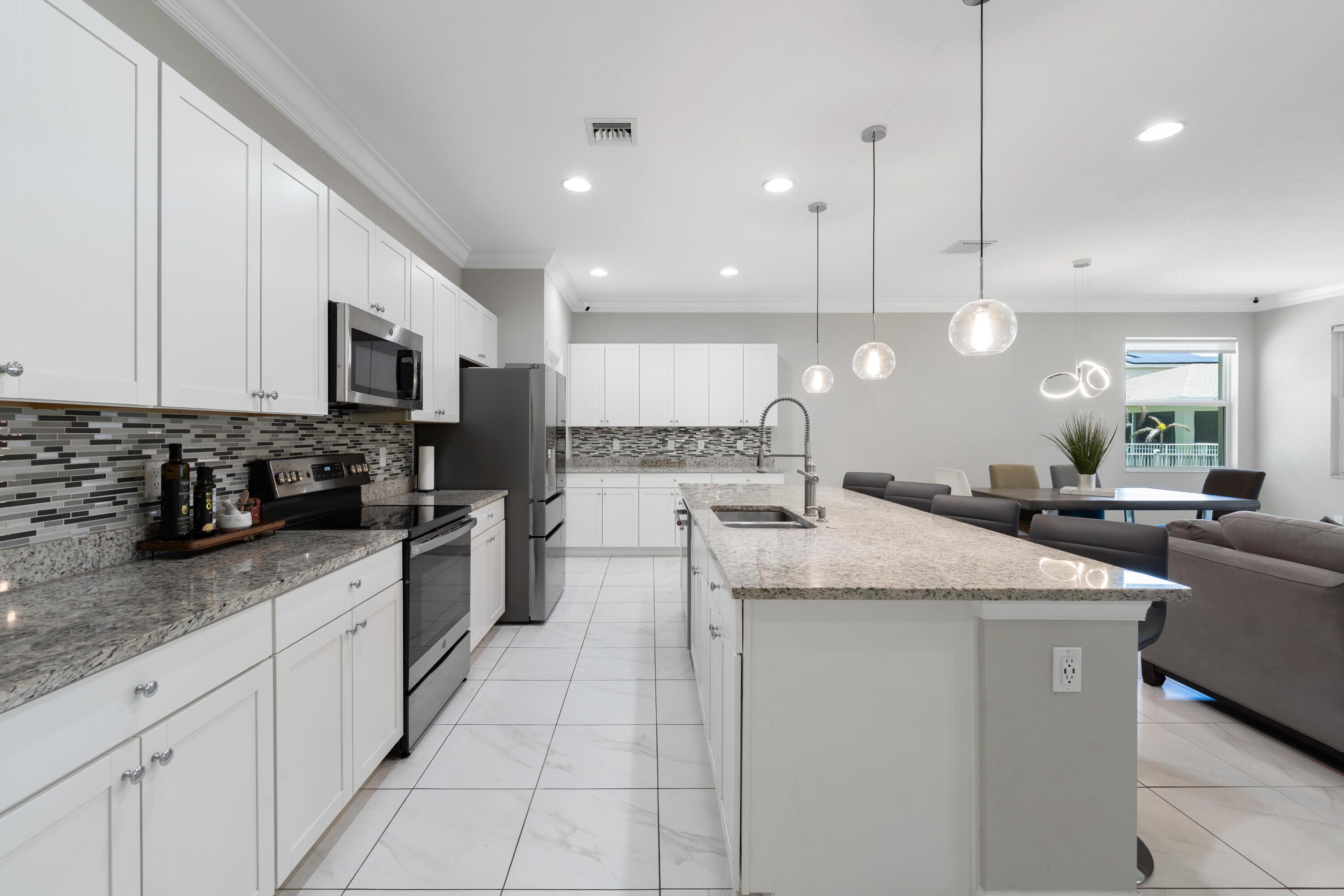 1600 NW Vivanco Street, Port St. Lucie, FL 34986, Port St. Lucie - Photo 4