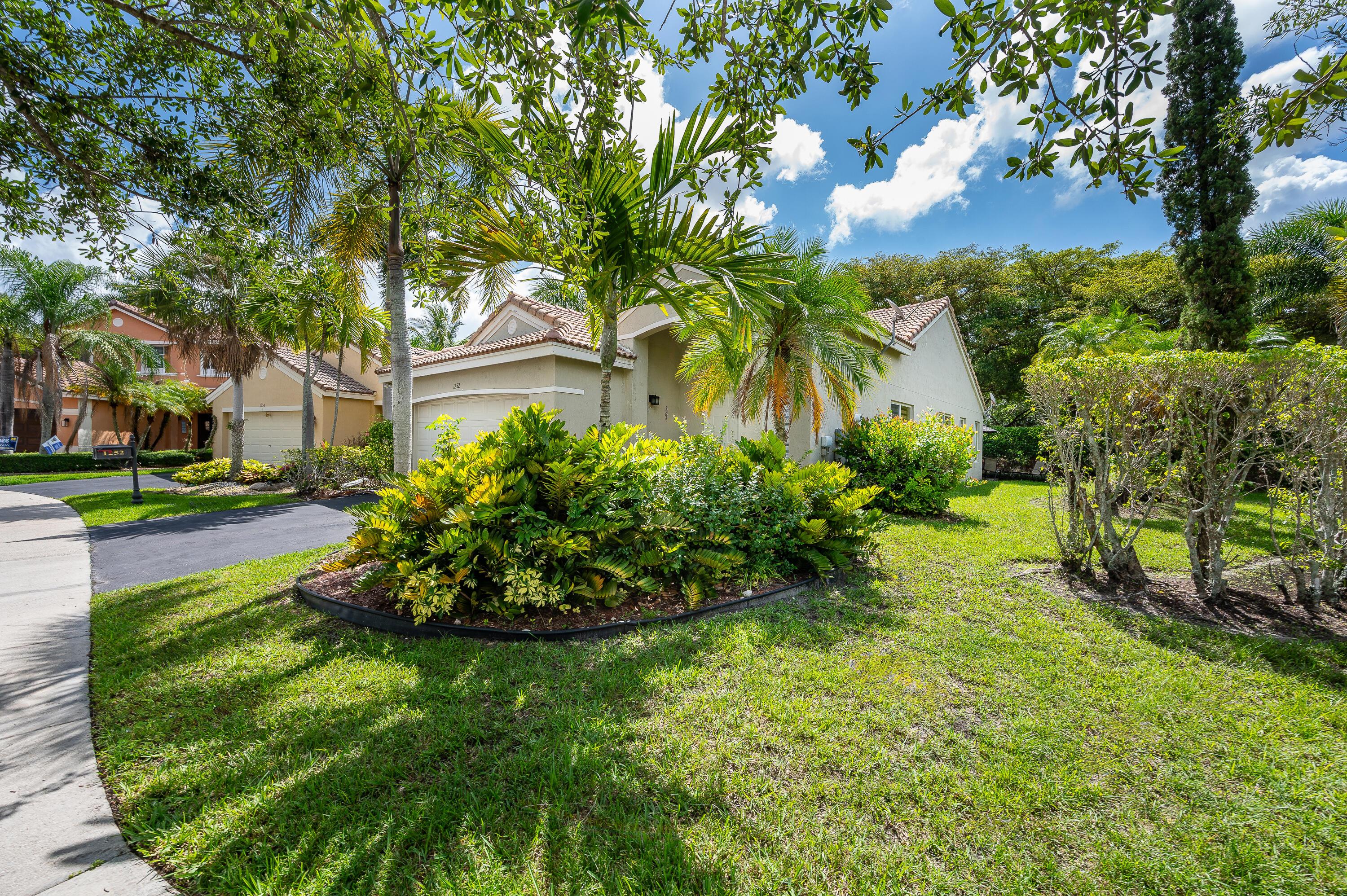 1252 Sabal Trail, Weston, FL 33327, Weston - Photo 4