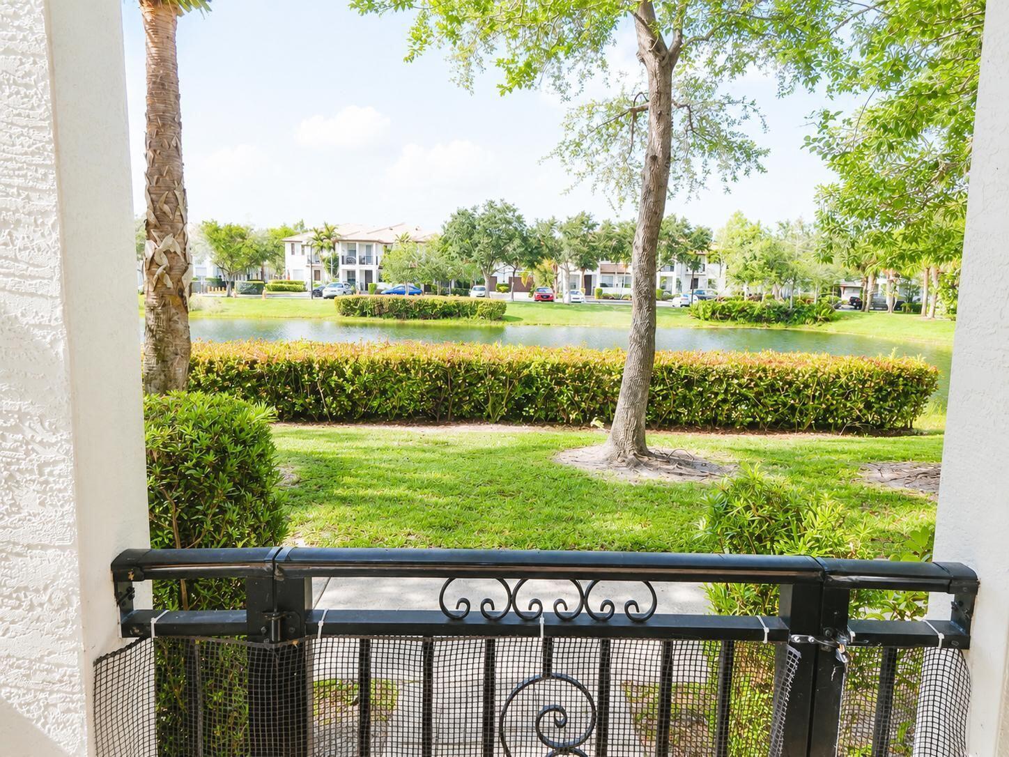 4720 Mimosa Place 909, Coconut Creek, FL 33073, Coconut Creek - Photo 4