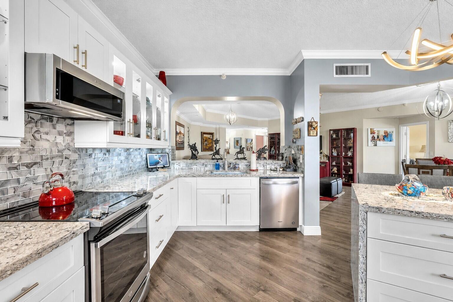 7647 Southampton Terrace 308, Tamarac, FL 33321, Tamarac - Photo 5