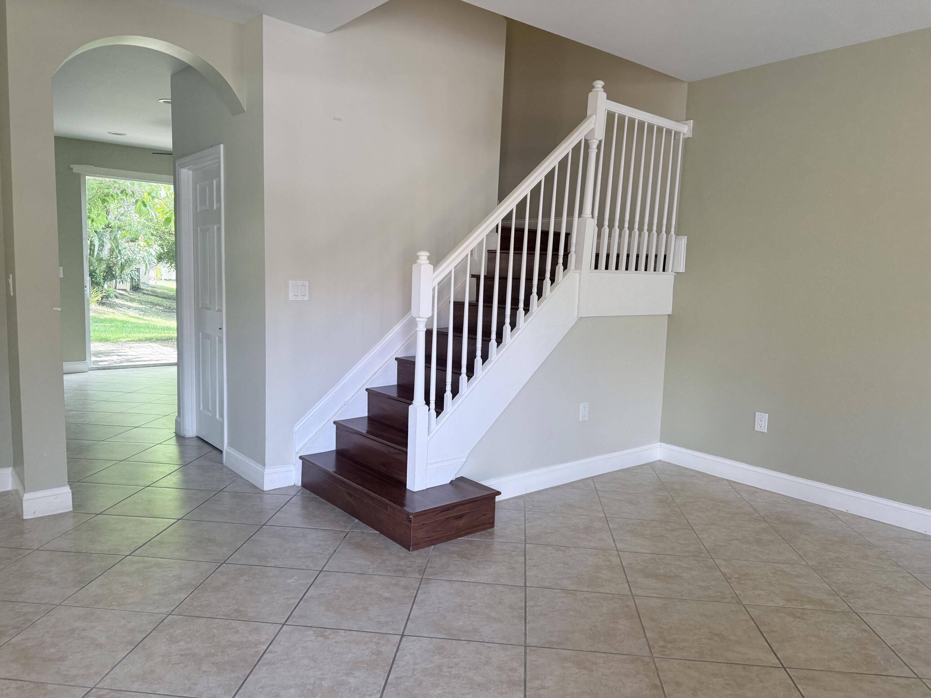182 Lake Monterey Circle, Boynton Beach, FL 33426, Boynton Beach - Photo 3