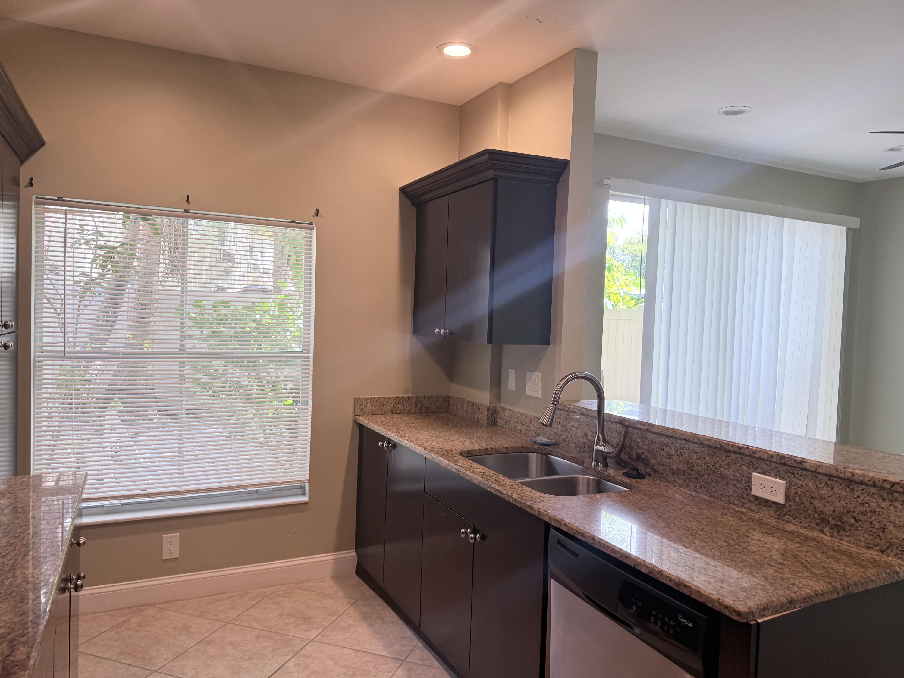 182 Lake Monterey Circle, Boynton Beach, FL 33426, Boynton Beach - Photo 5