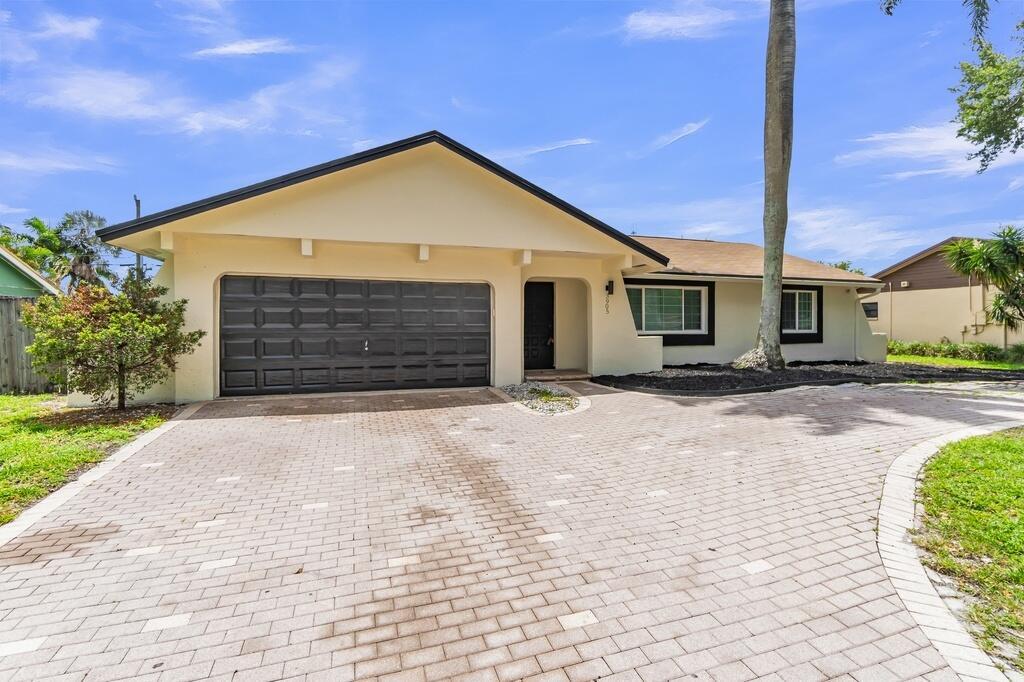 3905 E Woodscape Drive, Miramar, FL 33023, Miramar