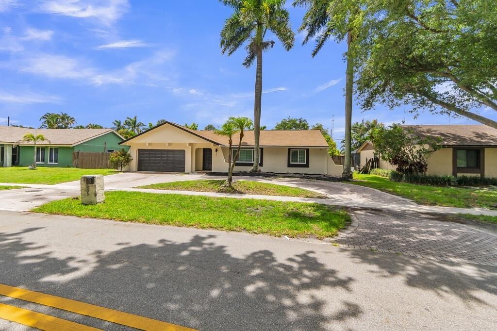 3905 E Woodscape Drive, Miramar, FL 33023, Miramar - Photo 4
