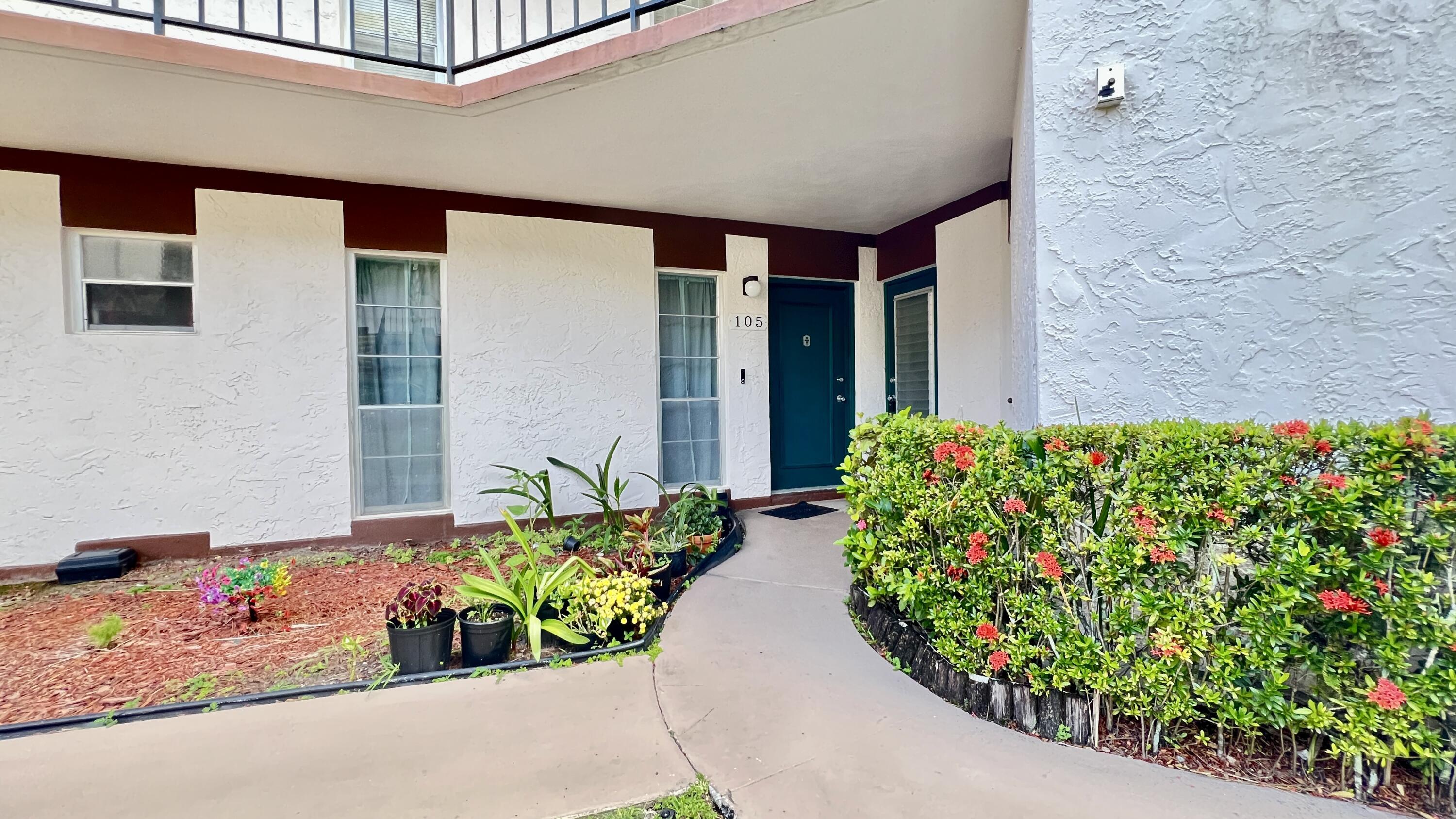 7 Greenway Village N 105, Royal Palm Beach, FL 33411, Royal Palm Beach - Photo 3
