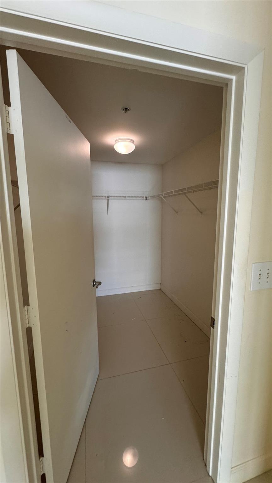 253 NE 2nd Street 3208, Miami, FL 33132, Miami - Photo 4