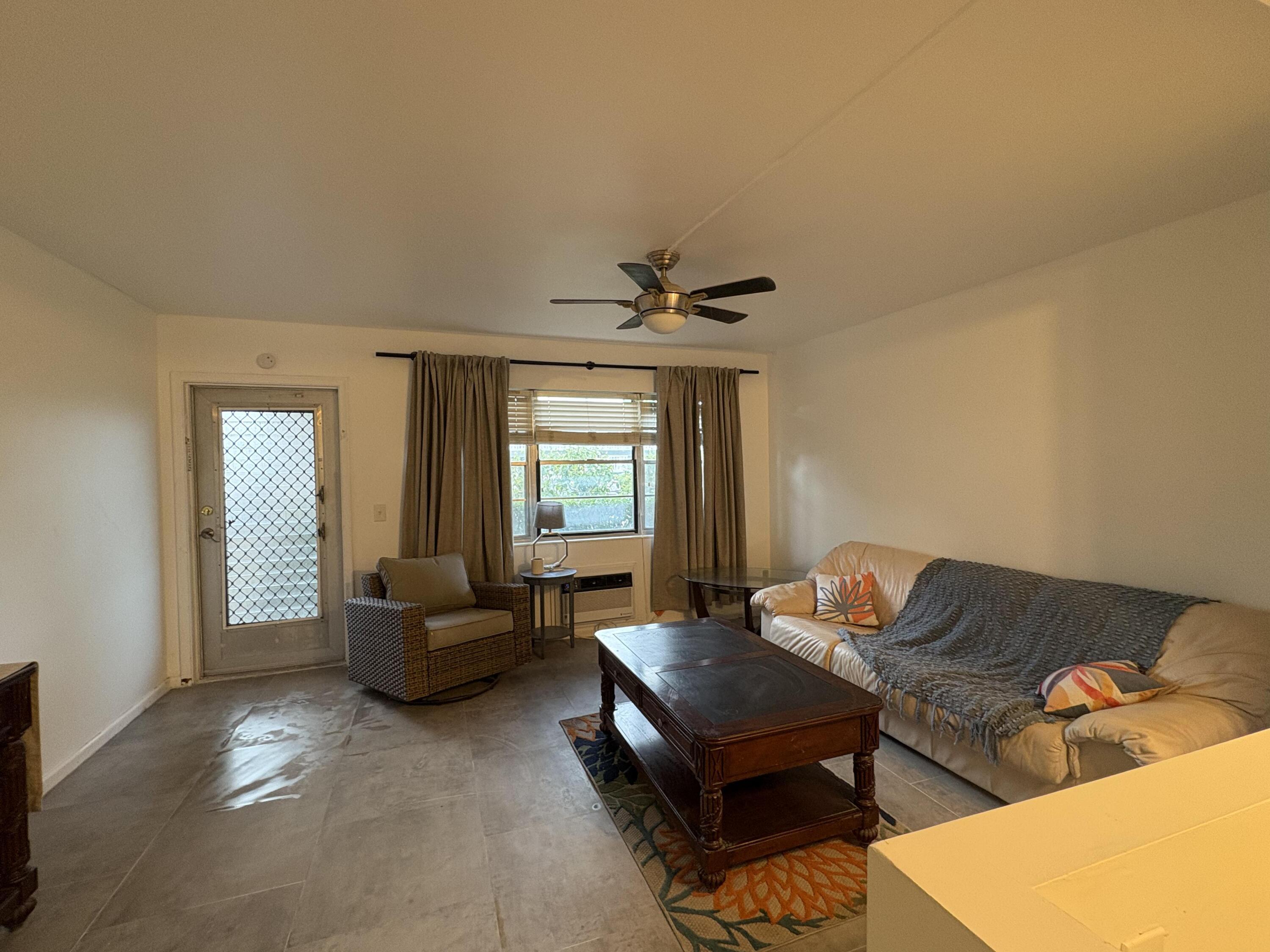 2 Kent A, West Palm Beach, FL 33417, West Palm Beach - Photo 4
