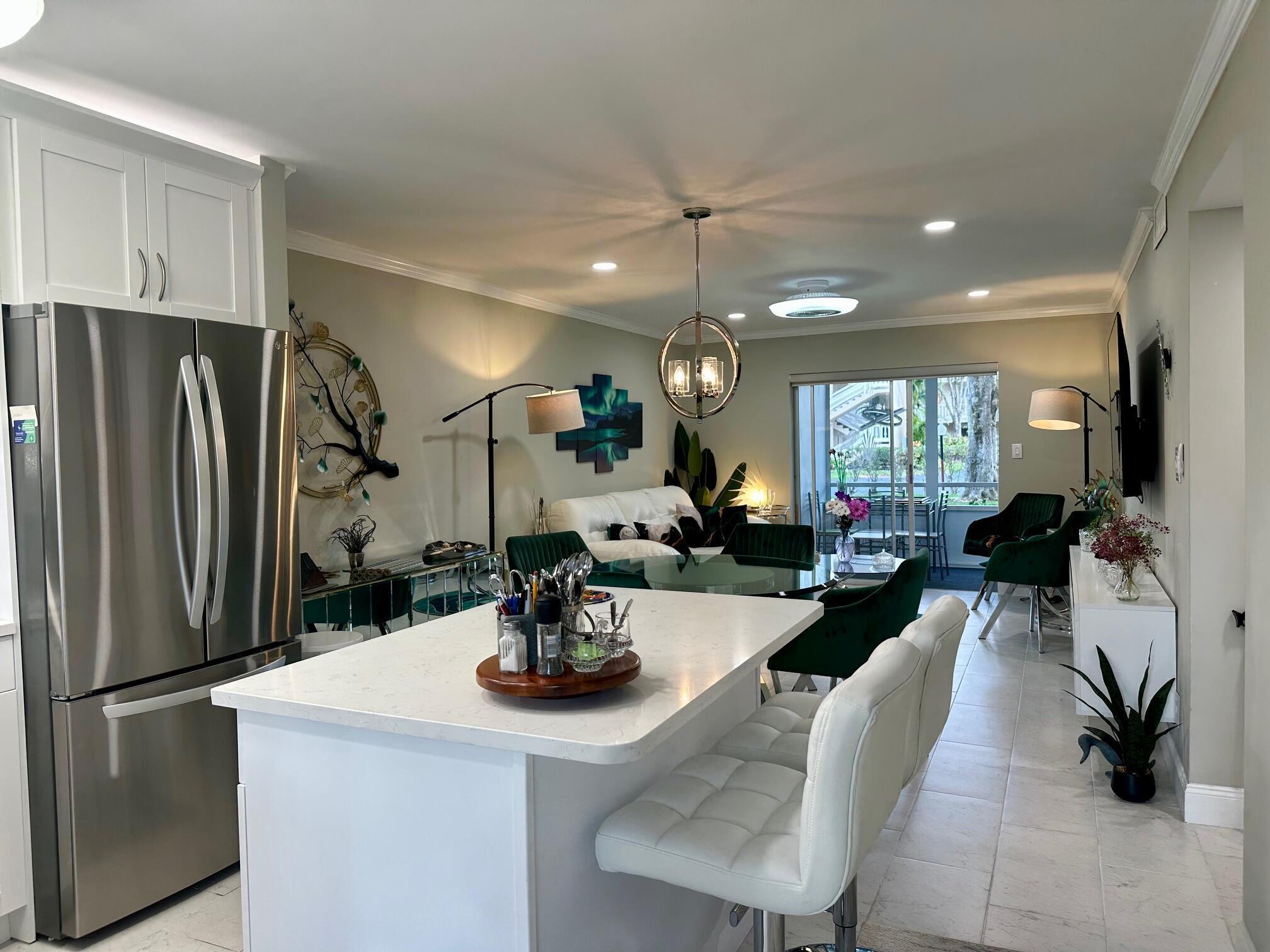 2721 Garden Drive N 105, Lake Worth, FL 33461, Lake Worth - Photo 4