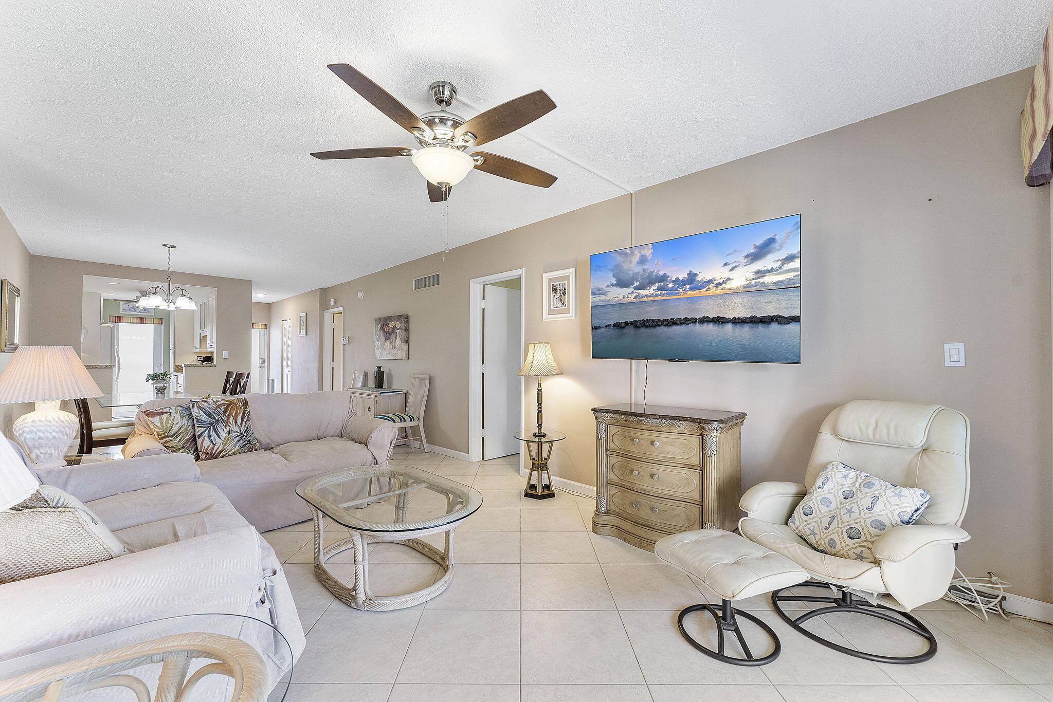 101 NE 19th Avenue 208, Deerfield Beach, FL 33441, Deerfield Beach - Photo 3