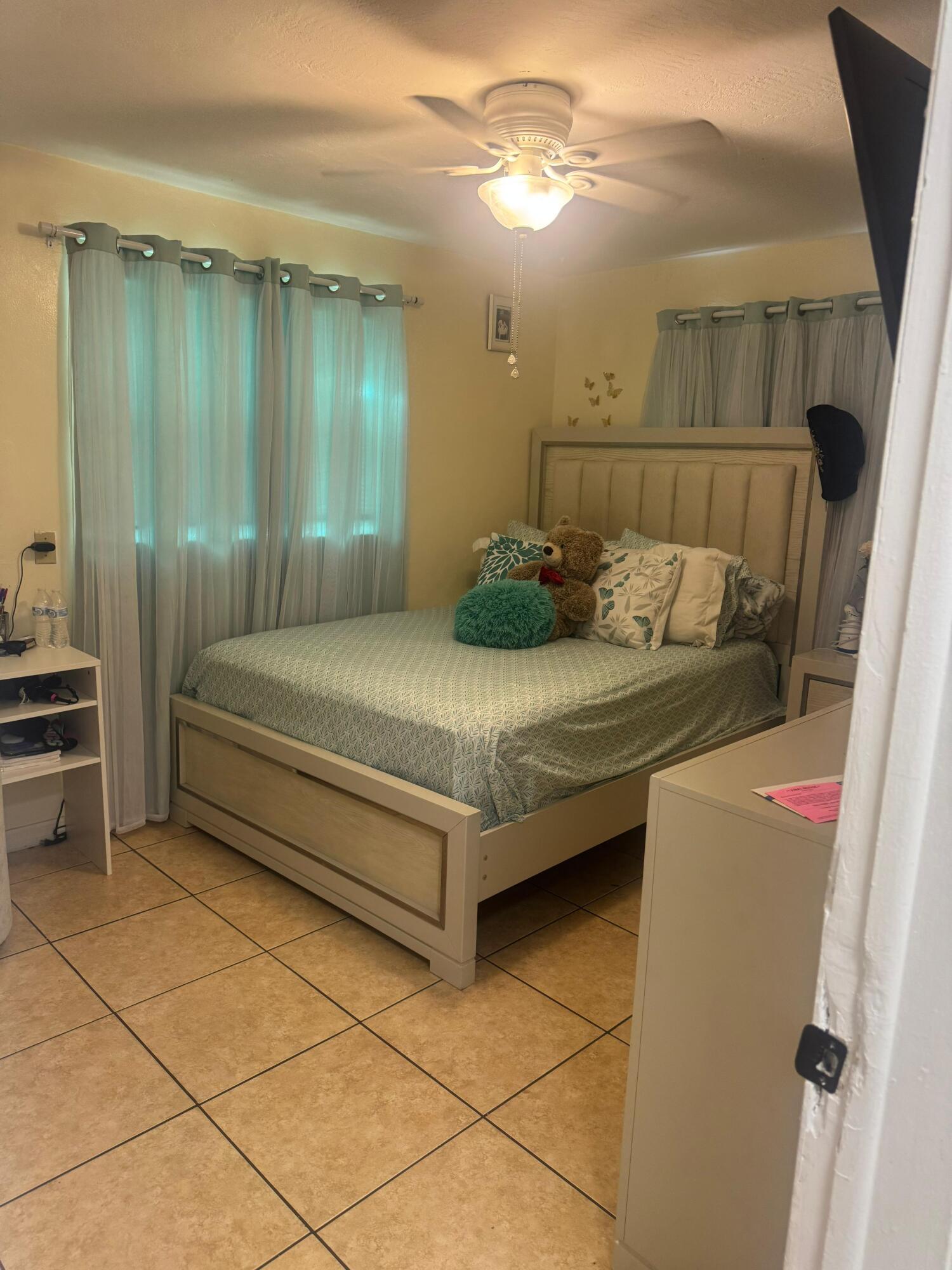7160 NW 24th Street NW, Sunrise, FL 33313, Sunrise - Photo 4