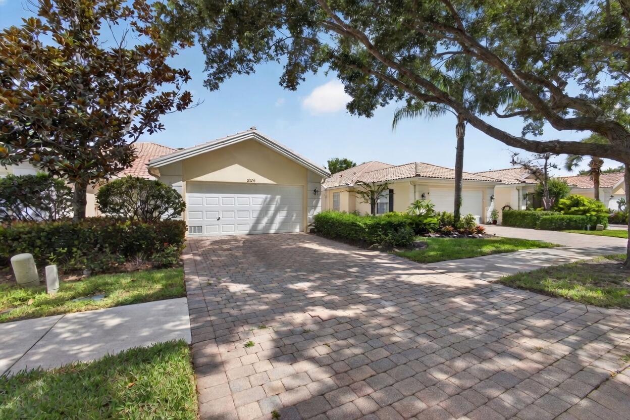 8522 SE Retreat Drive, Hobe Sound, FL 33455, Hobe Sound - Photo 3