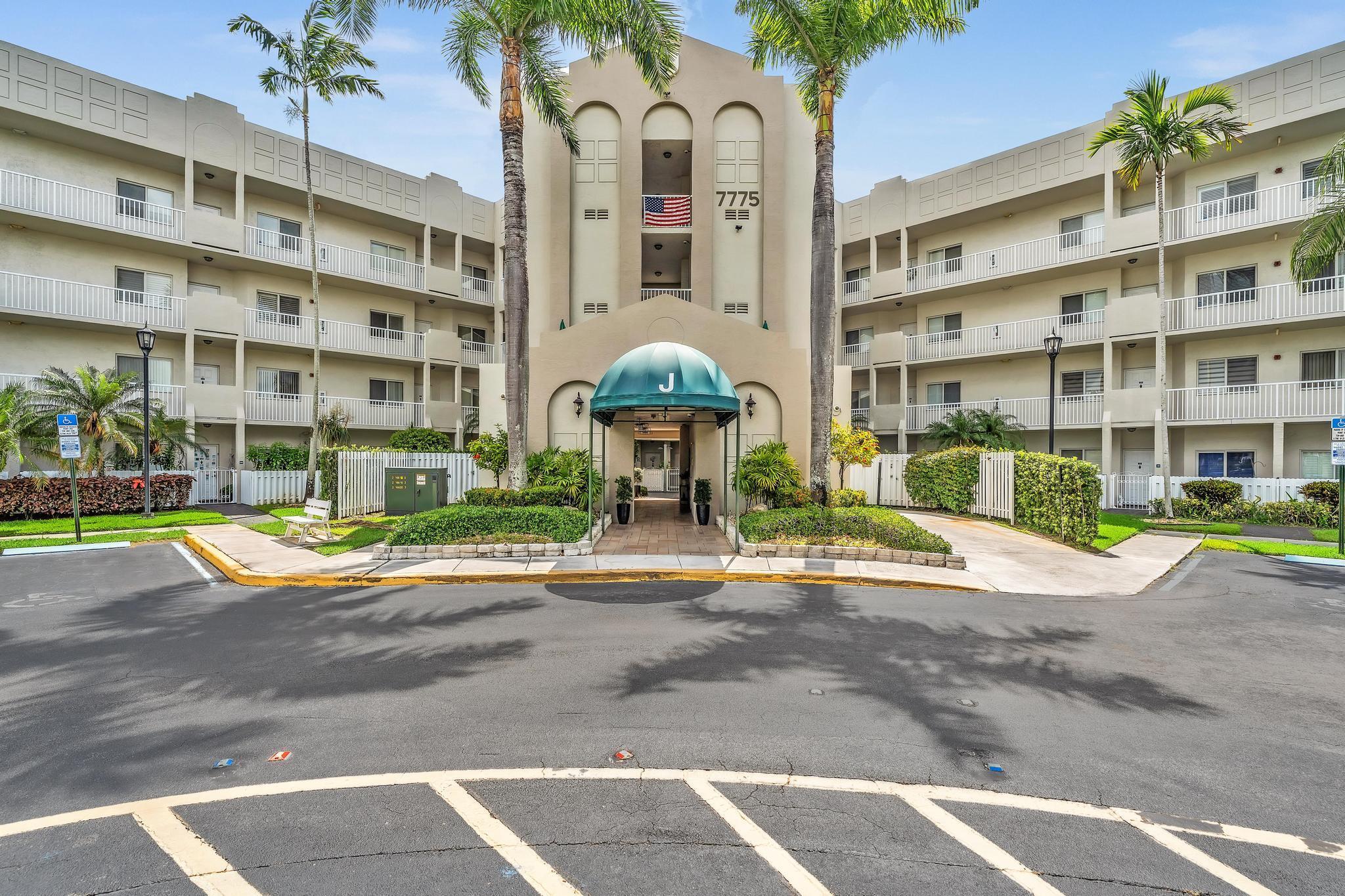 7775 Southampton Terrace 307, Tamarac, FL 33321, Tamarac - Photo 2