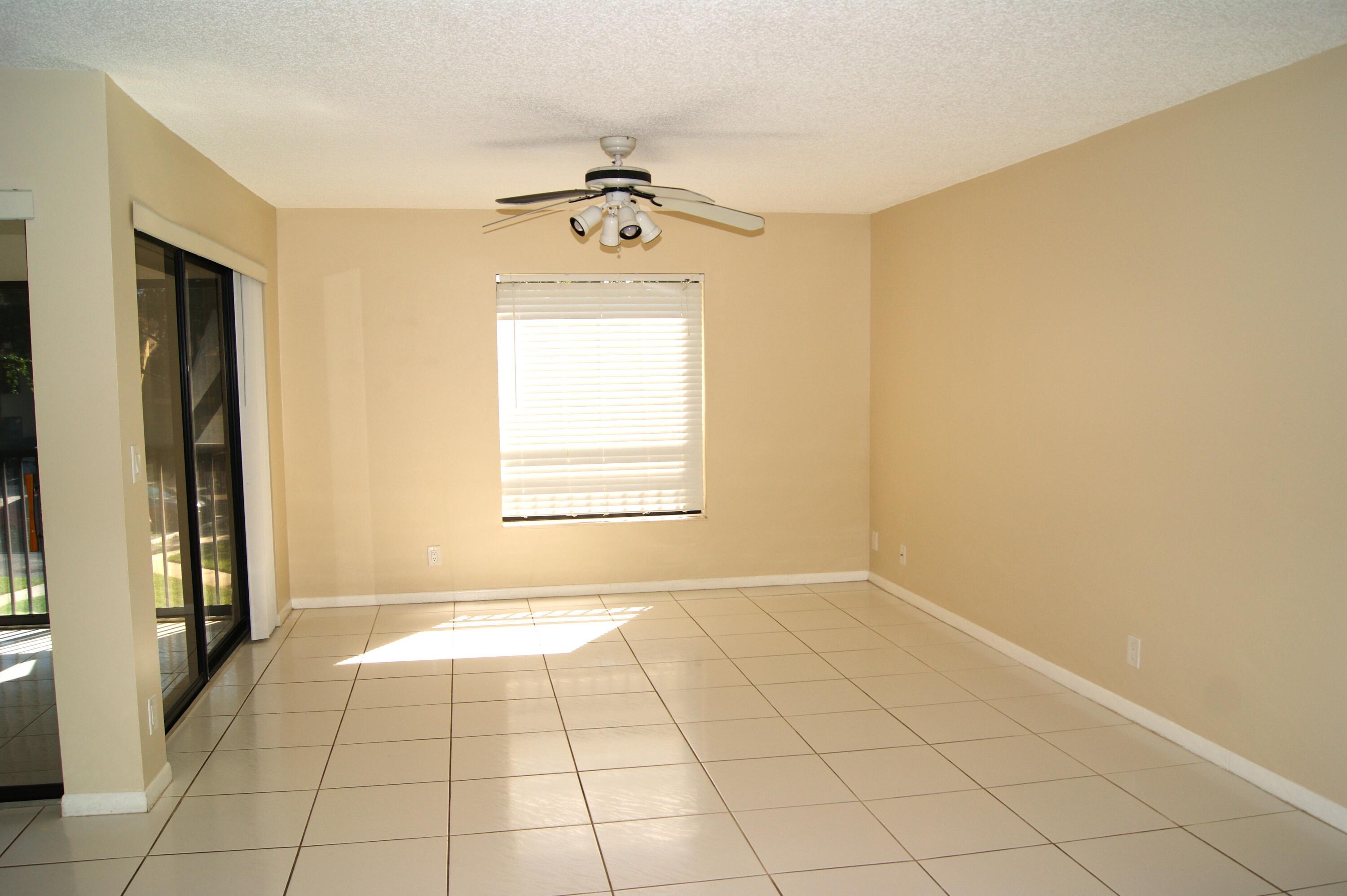 3781 Cocoplum Circle 3579, Coconut Creek, FL 33063, Coconut Creek - Photo 3