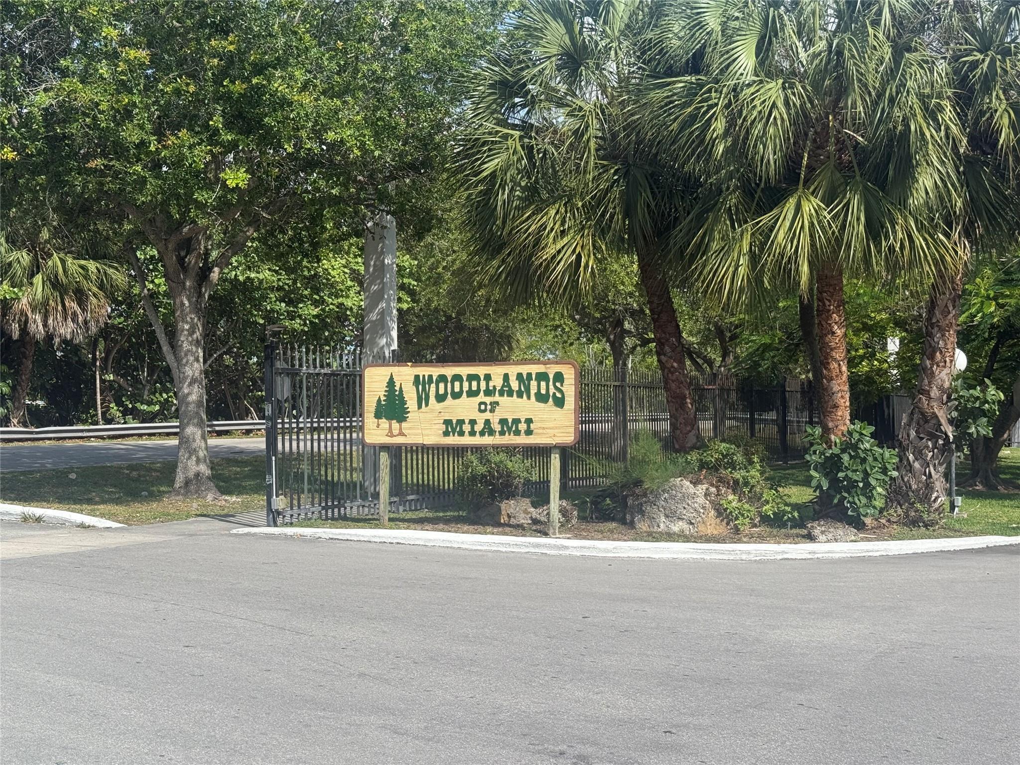 14225 Memorial Hwy 1f Highway 1f, Miami, FL 33161, Miami