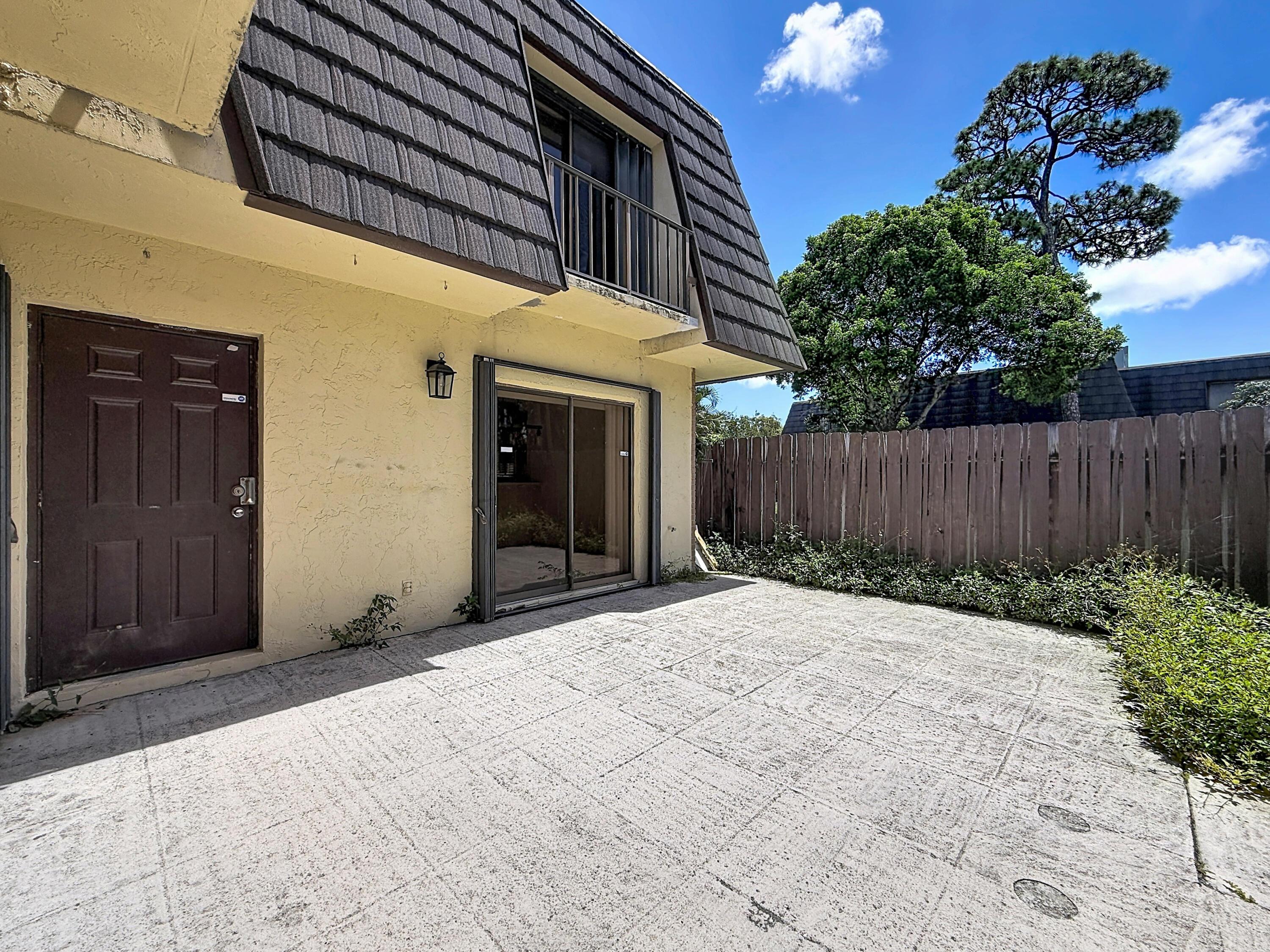 4644 Cherry Road, West Palm Beach, FL 33417, West Palm Beach - Photo 2