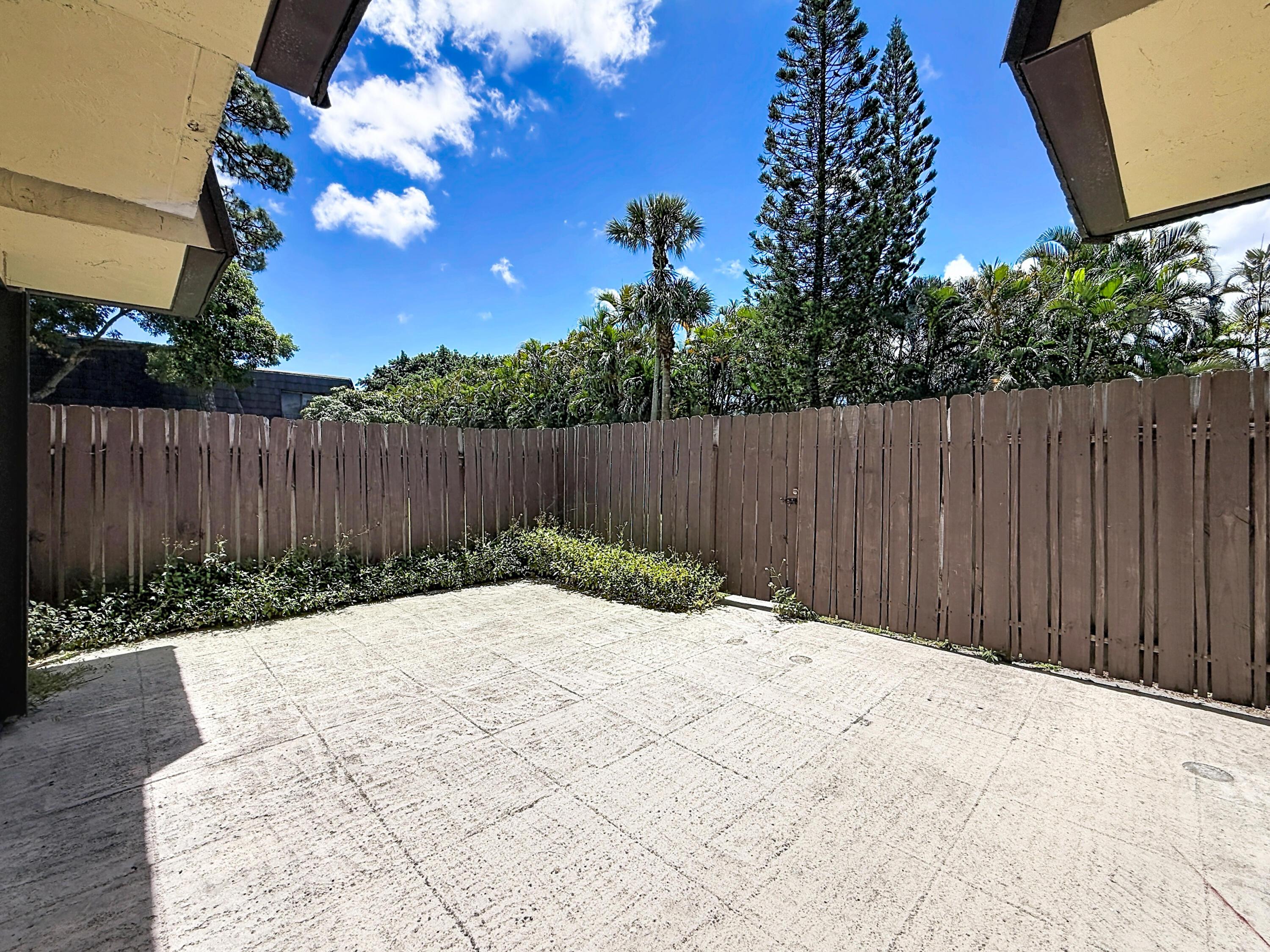 4644 Cherry Road, West Palm Beach, FL 33417, West Palm Beach - Photo 4
