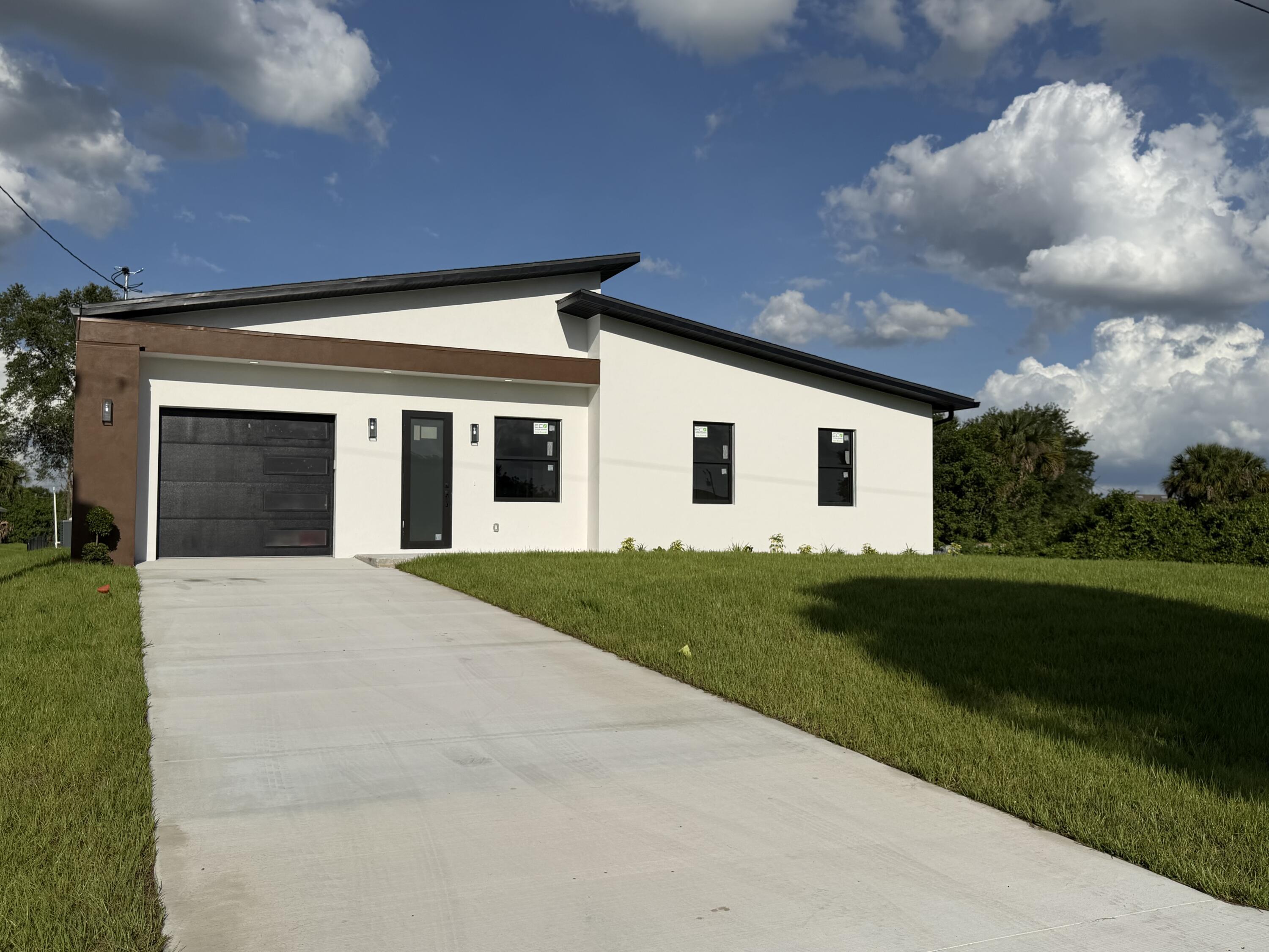 515 Kingsbury Lane, Lehigh Acres, FL 33974, Lehigh Acres