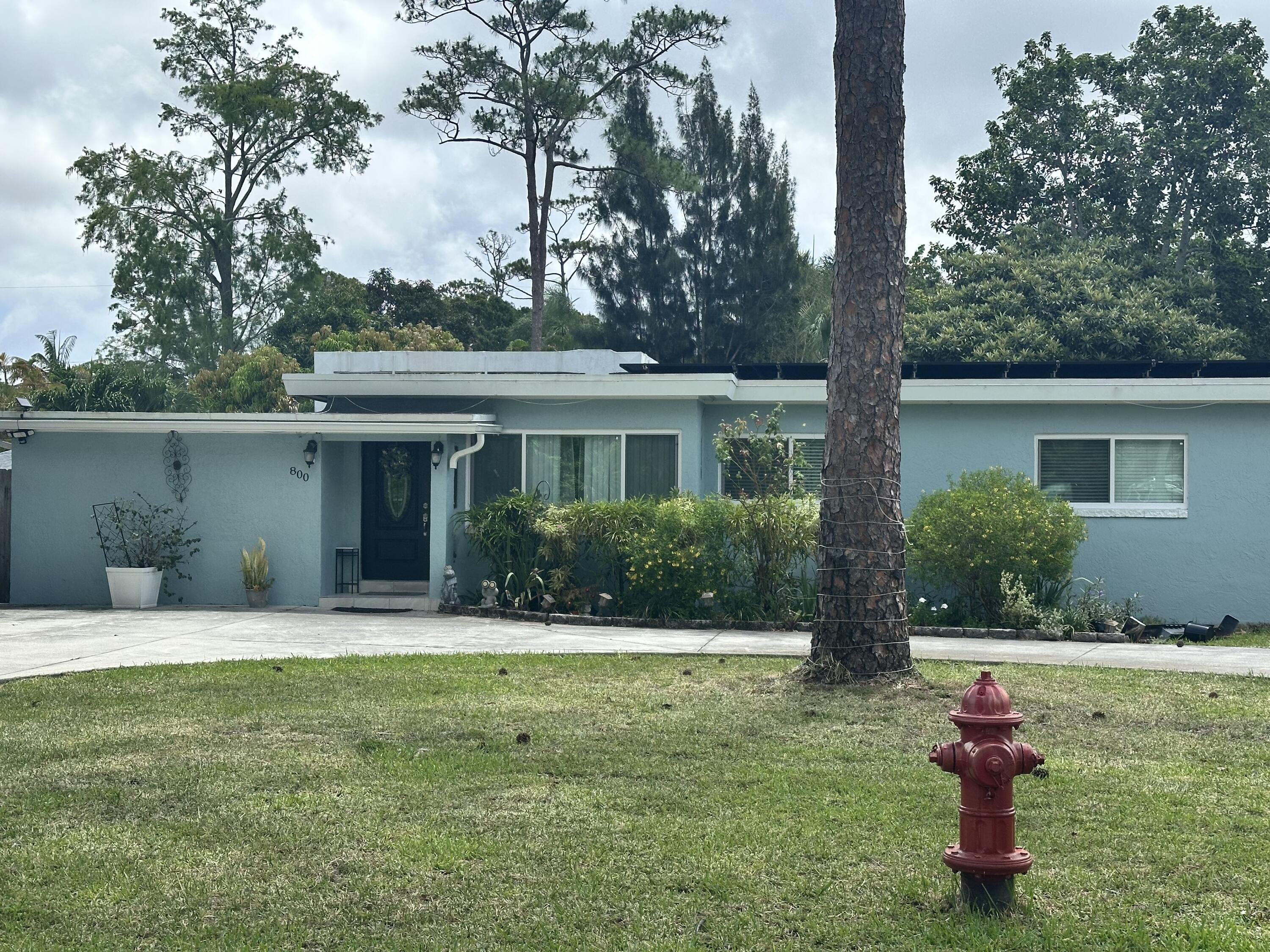800 Ivory Lane, Haverhill, FL 33415, Haverhill