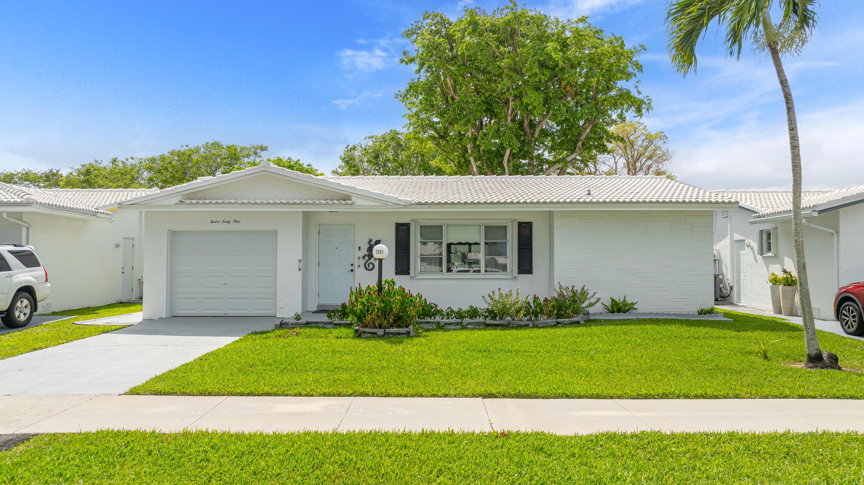1261 NW 90th Drive, Plantation, FL 33322, Plantation