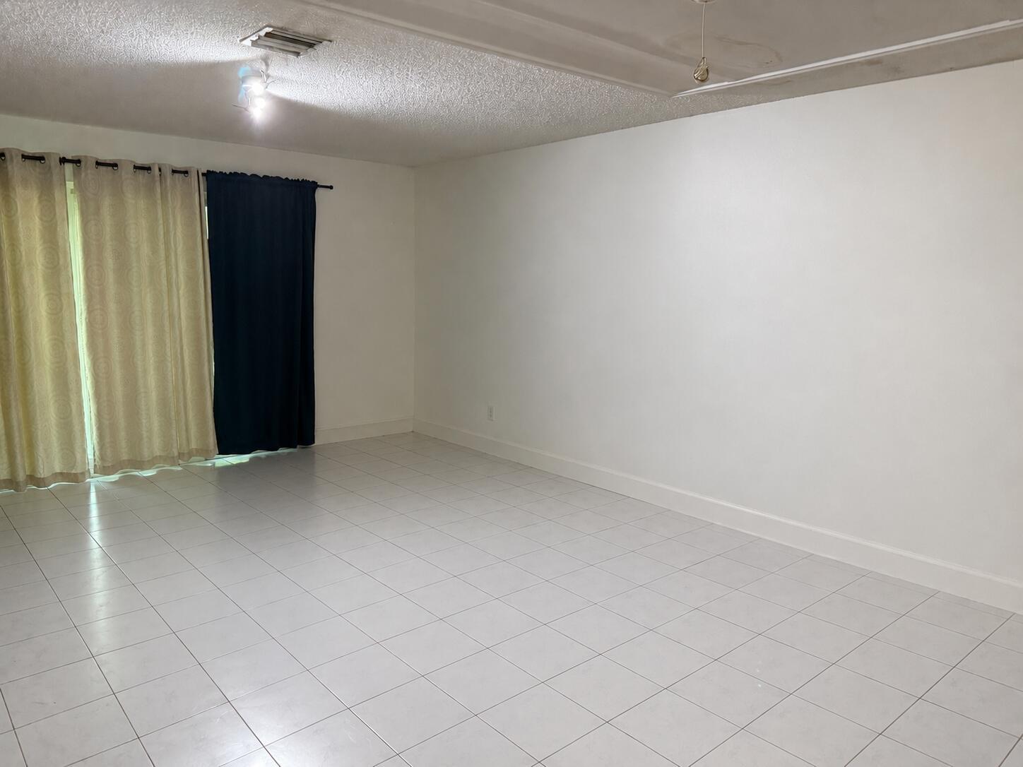 12272 NW 36th Place, Sunrise, FL 33323, Sunrise - Photo 2