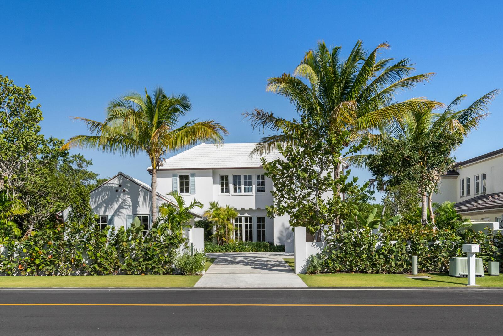 2219 Ibis Isle Road E, Palm Beach, FL 33480, Palm Beach - Photo 2