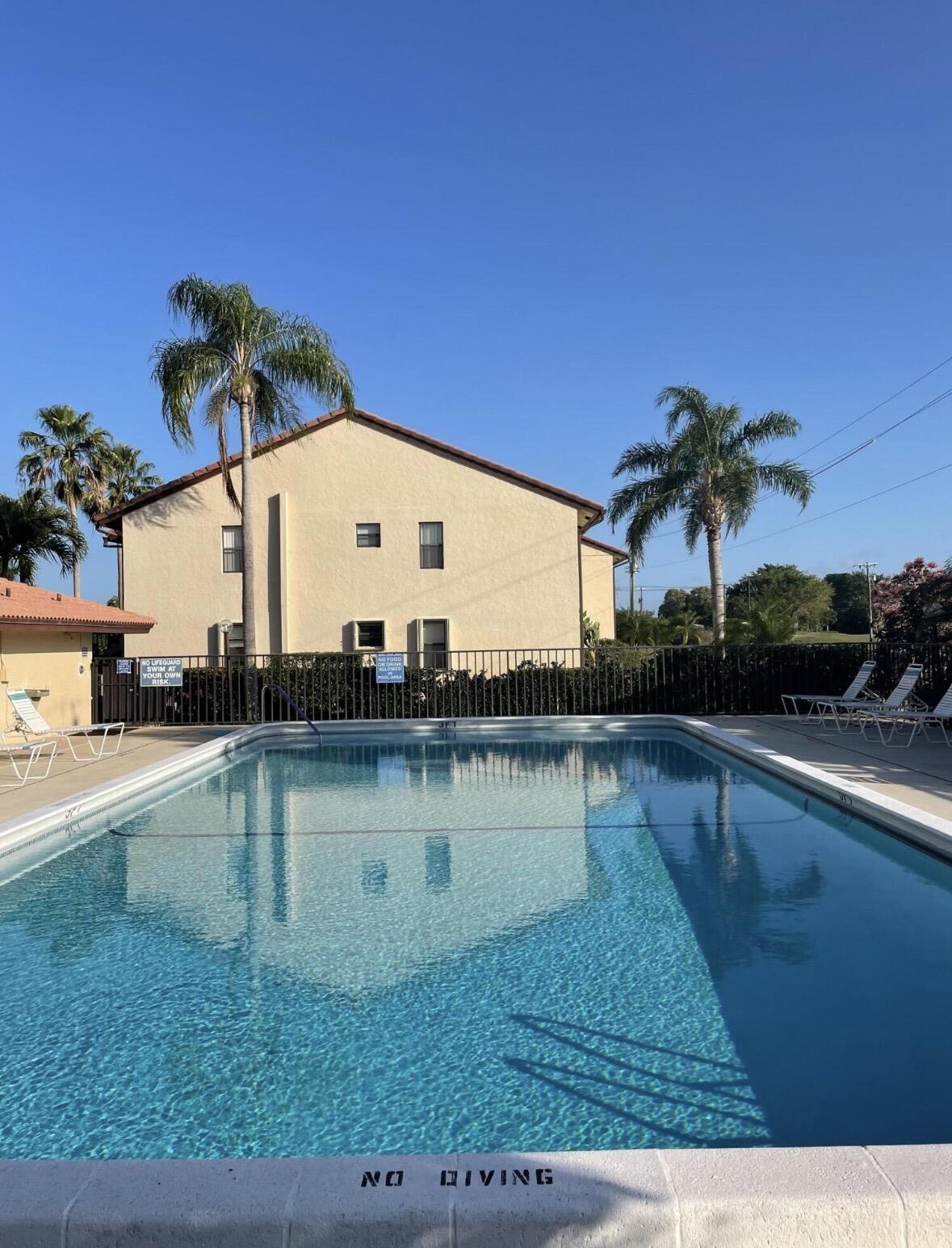 4682 E Lucerne Lakes Blvd Boulevard E 202, Lake Worth, FL 33467, Lake Worth