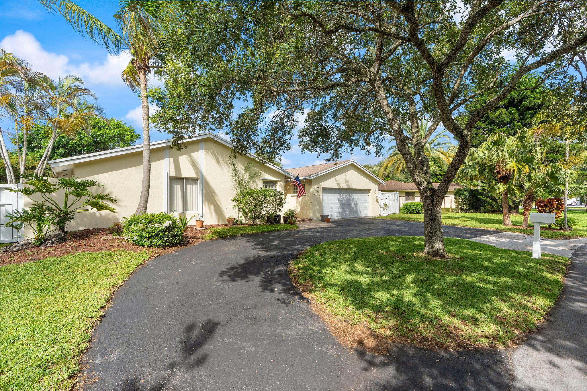 4010 W Sailboat Drive, Cooper City, FL 33026, Cooper City - Photo 4