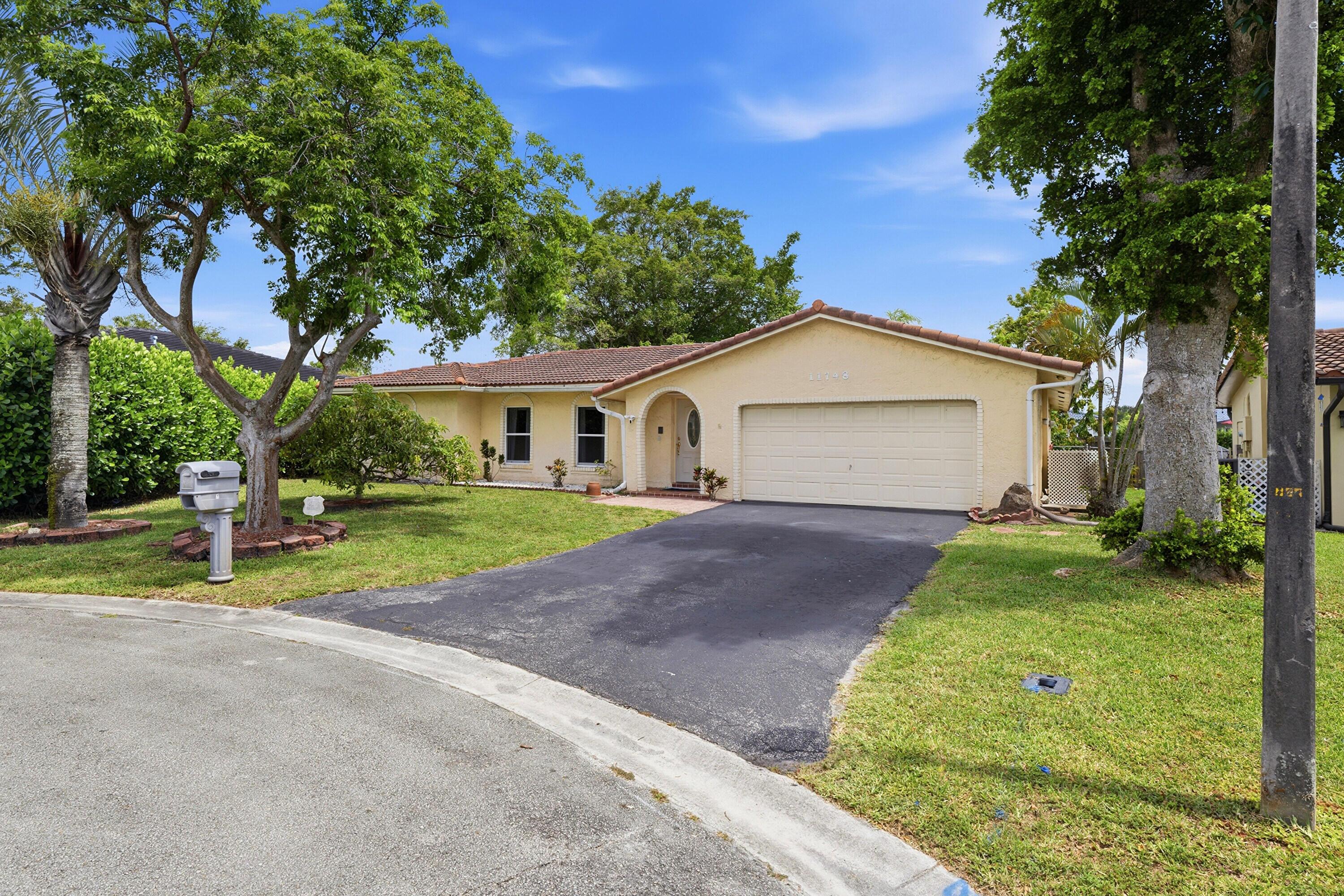 11748 NW 28th Street, Coral Springs, FL 33065, Coral Springs - Photo 2