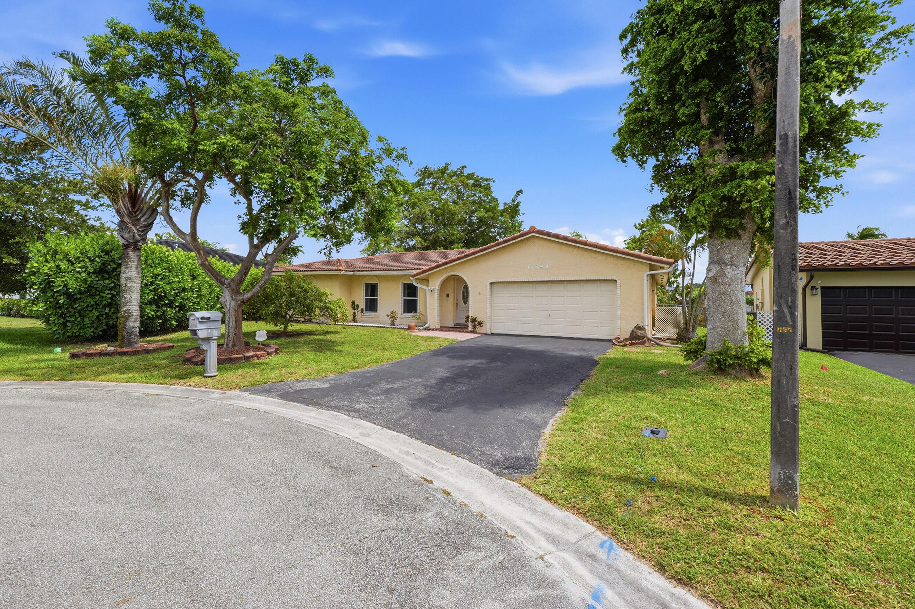 11748 NW 28th Street, Coral Springs, FL 33065, Coral Springs - Photo 3