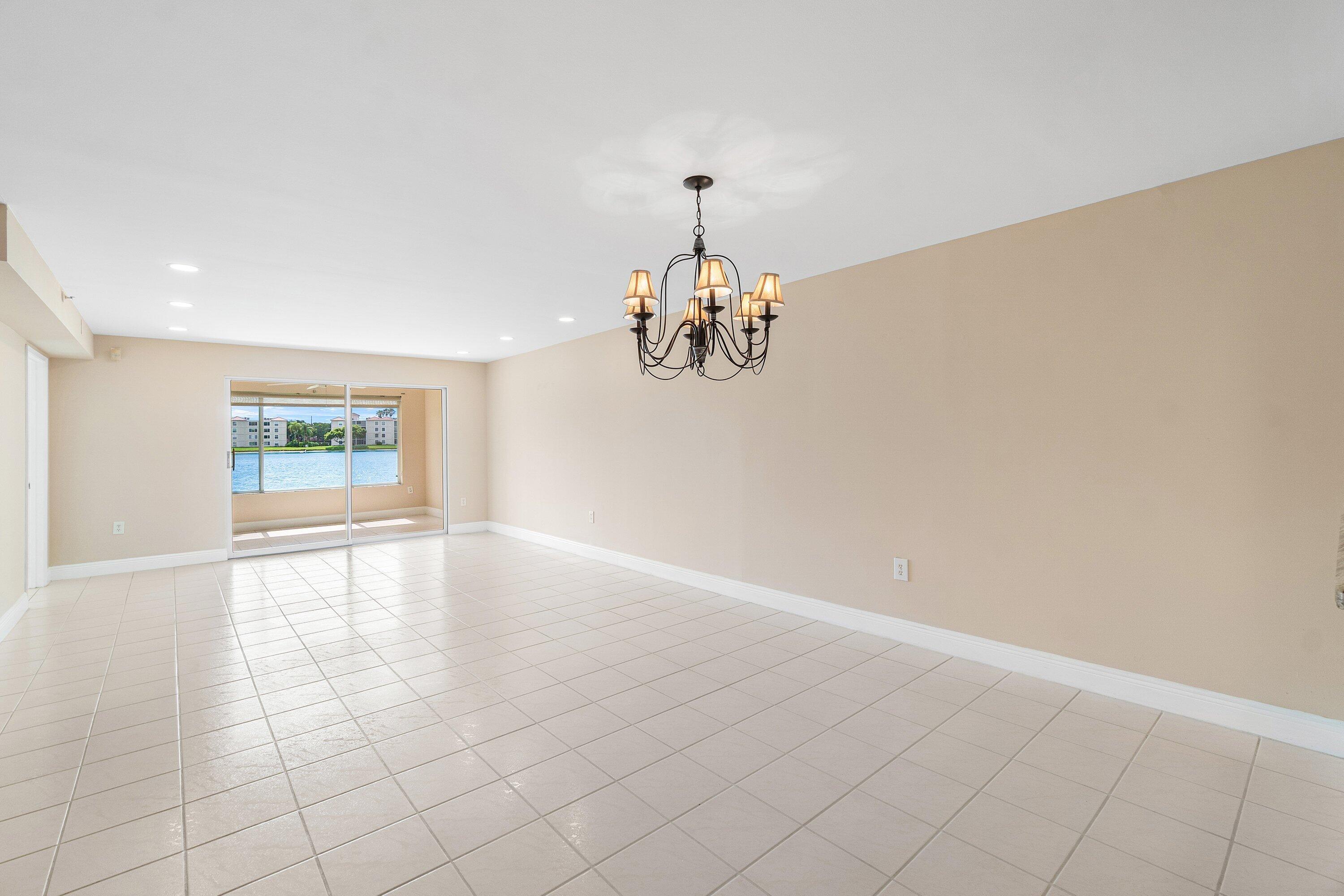 14096 Huntington Pointe Drive 106, Delray Beach, FL 33484, Delray Beach - Photo 4