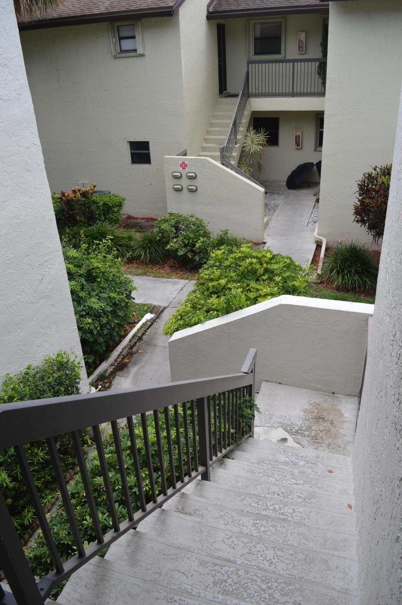 3511 Cocoplum Circle, Coconut Creek, FL 33063, Coconut Creek - Photo 5
