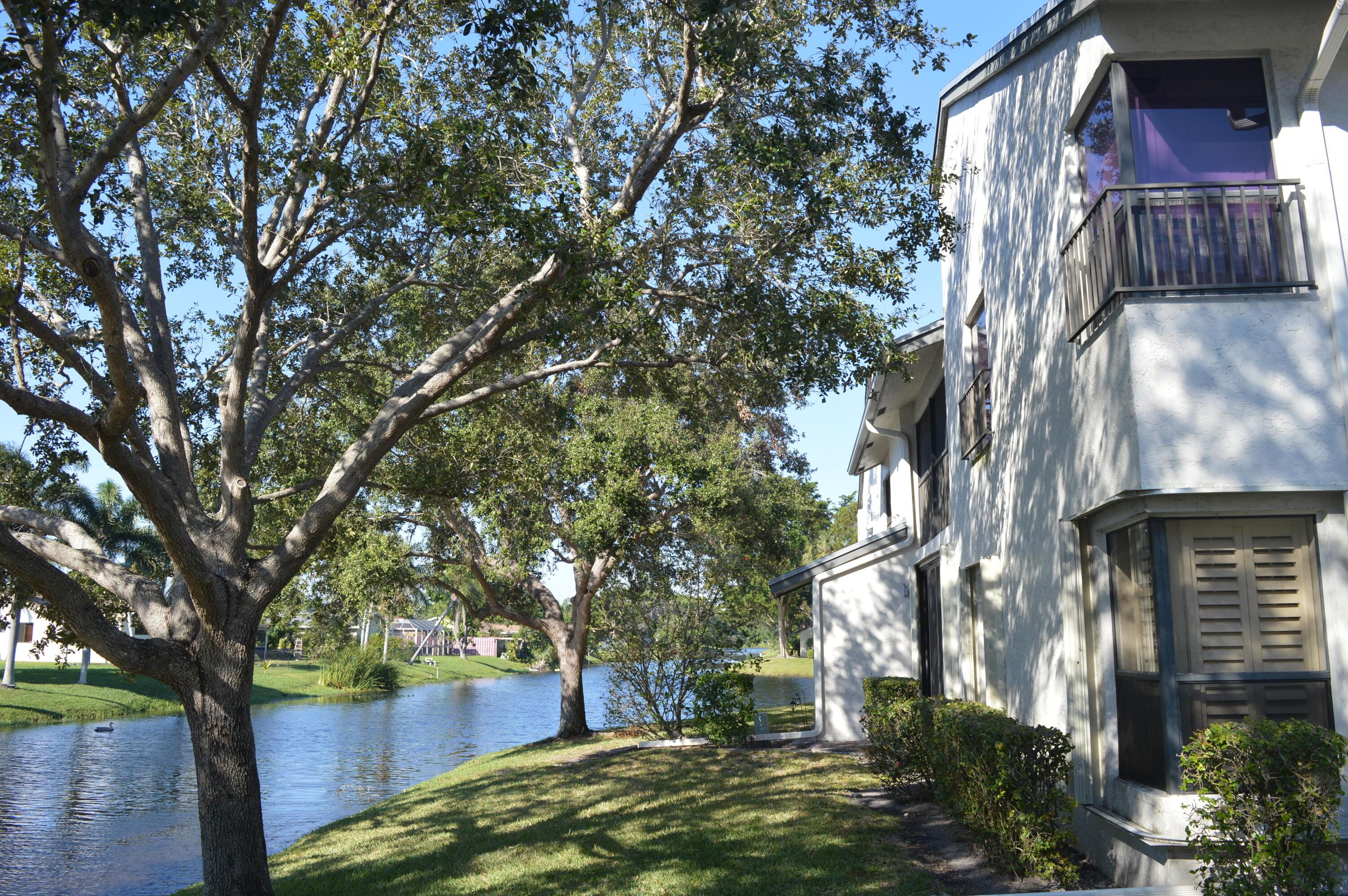 3511 Cocoplum Circle, Coconut Creek, FL 33063, Coconut Creek - Photo 3
