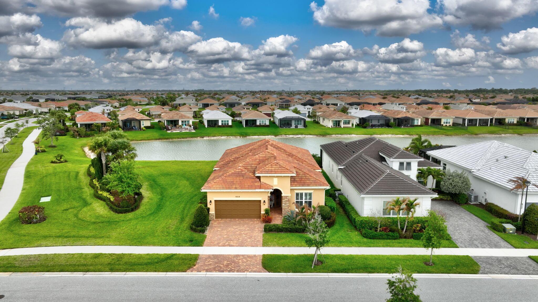 9318 SW Miracoli Way, Port St. Lucie, FL 34987, Port St. Lucie - Photo 4