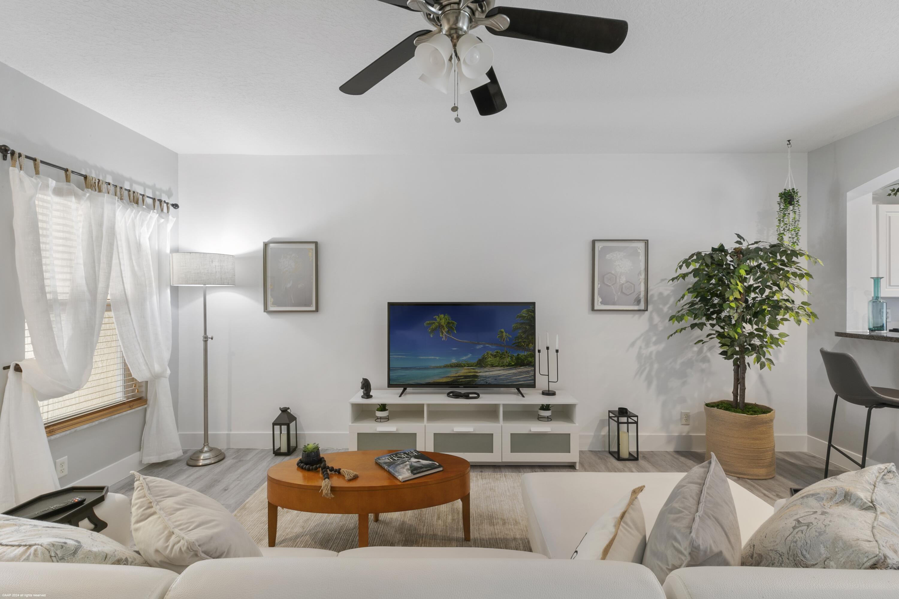 1543 Westchester Avenue, Wellington, FL 33414, Wellington - Photo 3